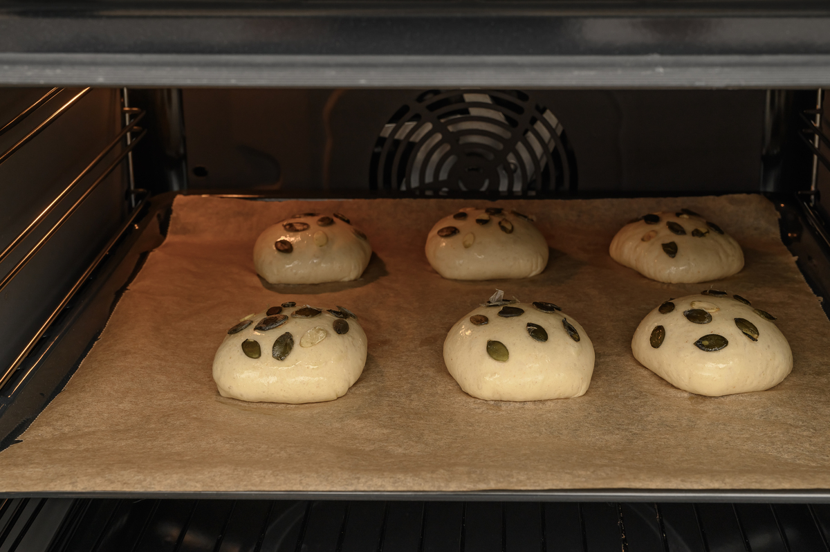 请帮我写1篇650字的博客文章主题是：烤面包的温度和时间