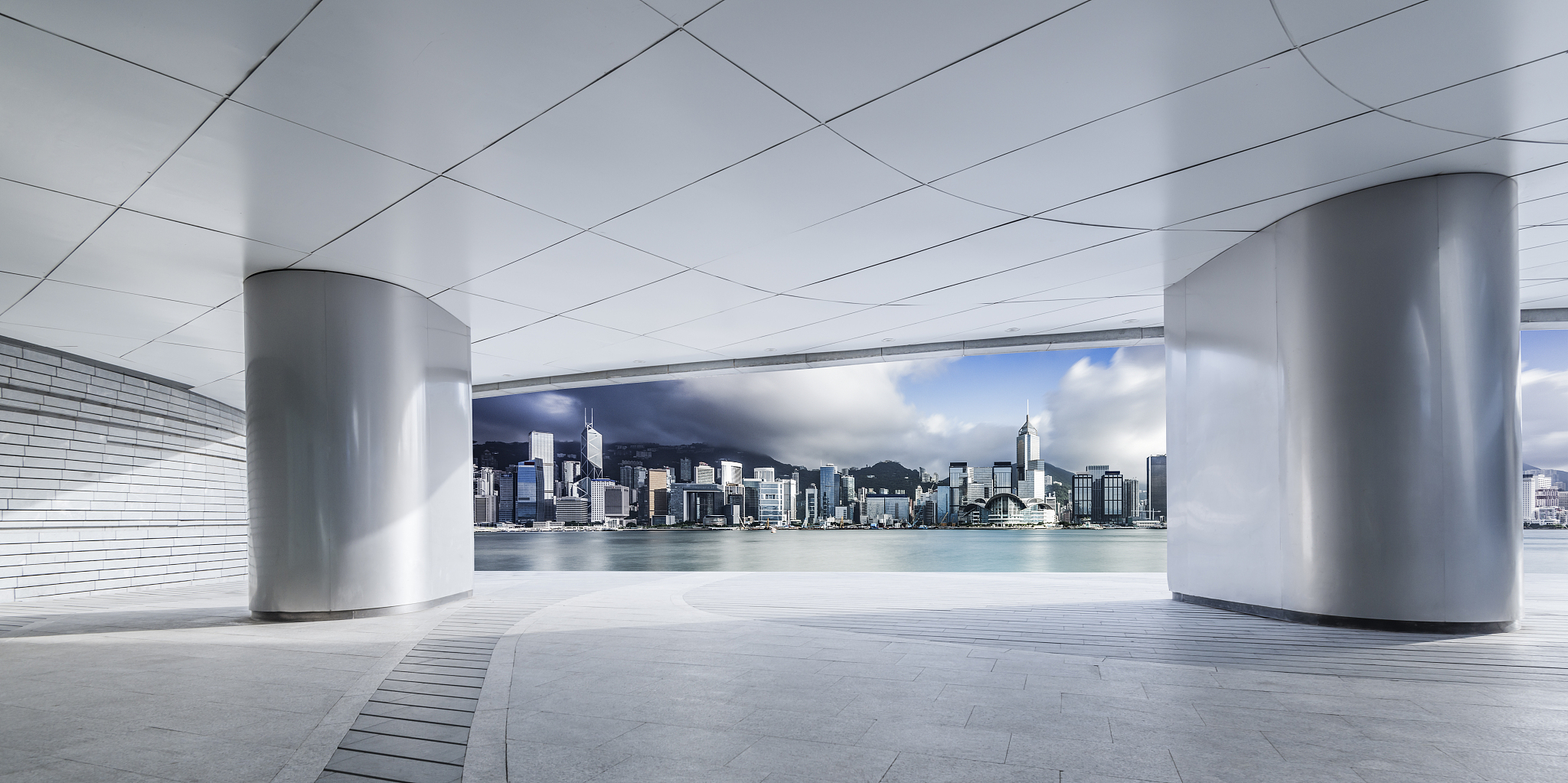 湖北现代科技学校文秘专业怎么样？就业前景、优势和劣势分析