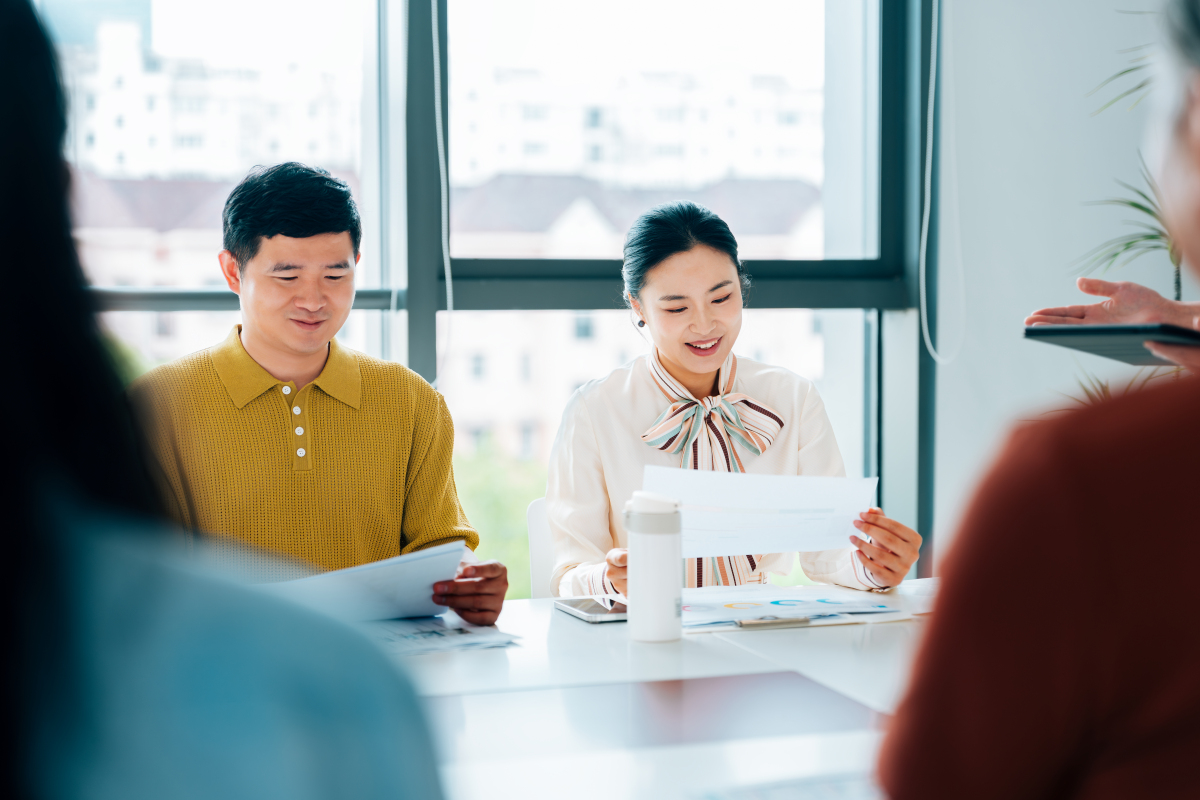 强化服务意识，做人民群众的贴心人：六个建议提升服务质量