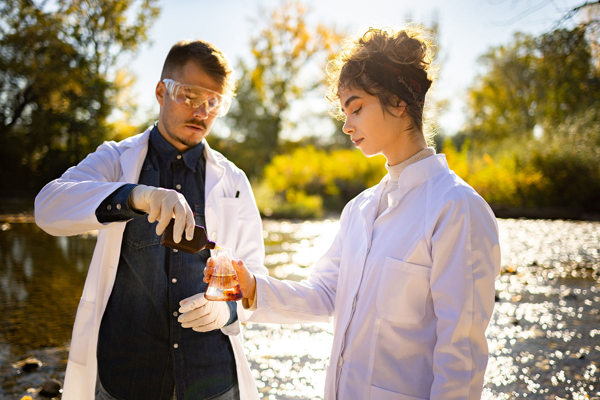 游泳馆水质调查研究综述：保障健康游泳环境