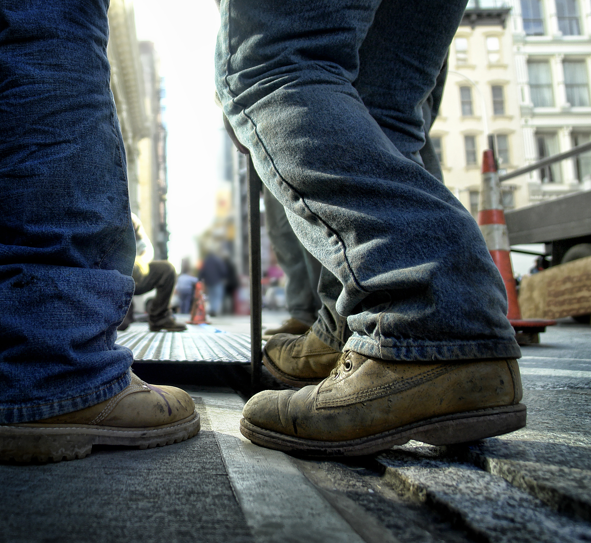 Timberland PRO 工作靴和工作服品牌 - 耐用舒适，专业人士首选