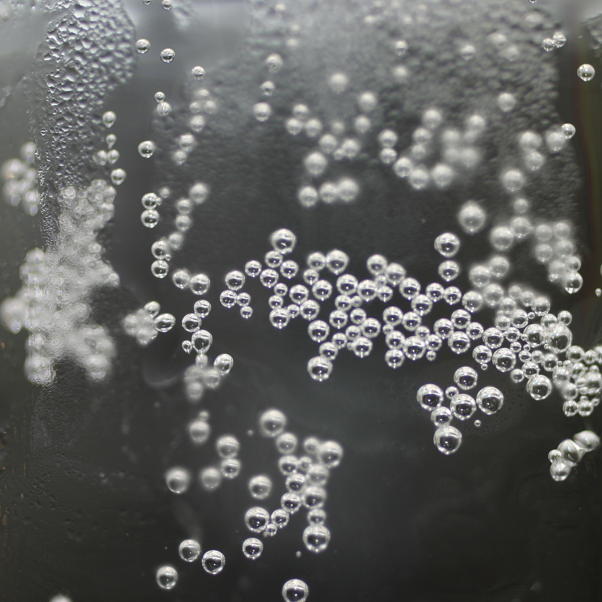 简单介绍物理交联水凝胶的特点不分开写以及研究其本构模型的重要意义