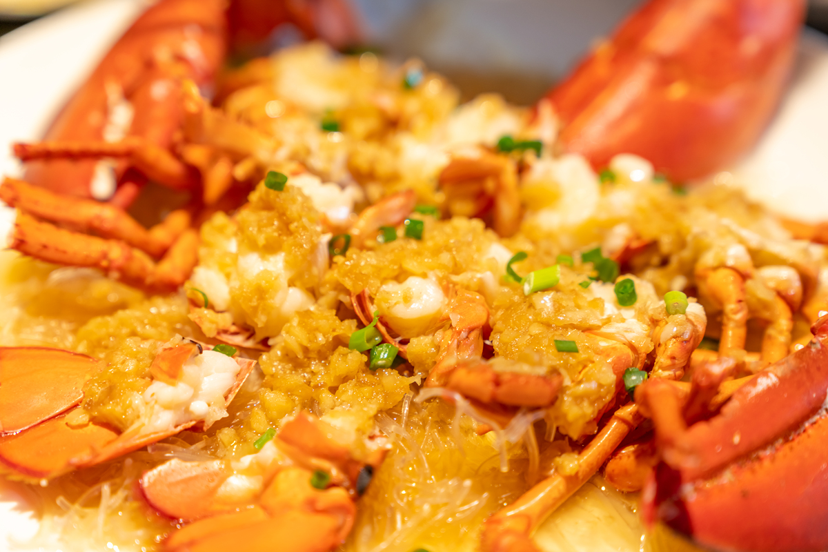 写一篇关于小龙虾+火鸡面的小红书文案