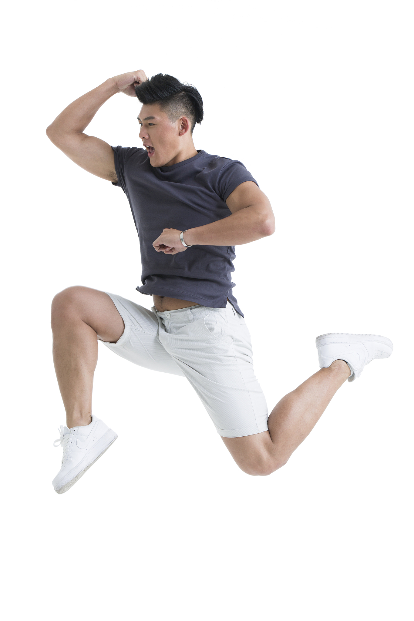 成年男性开合跳：一次能做多少个？