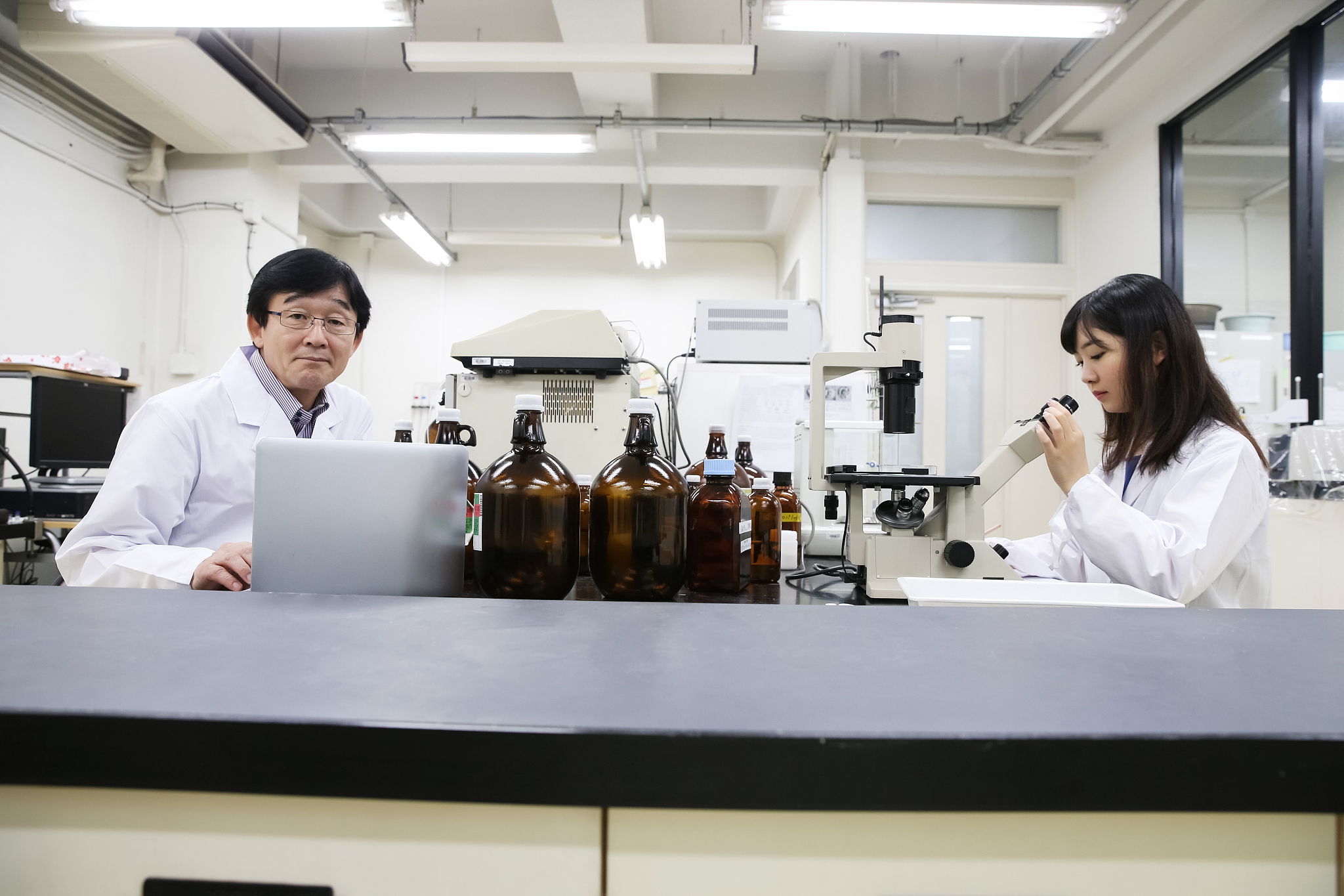 改写本文第一章主要阐述了学术图像拷贝检测的研究背景和意义然后依次介绍了自然图像拷贝检测、生物医学领域学术图像拷贝检测和自监督学习领域的研究现状。
