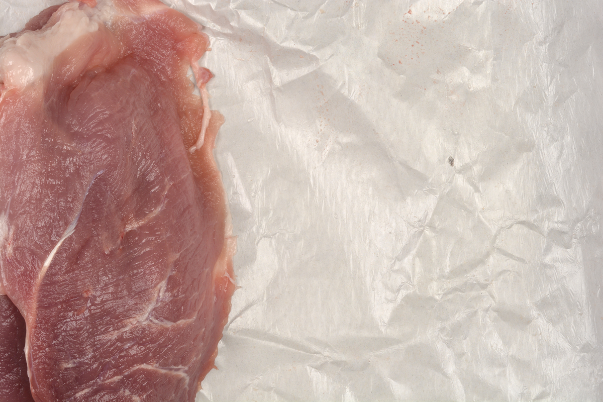 如何辨别优质猪肉：外观、气味、质地和口感全方位解读