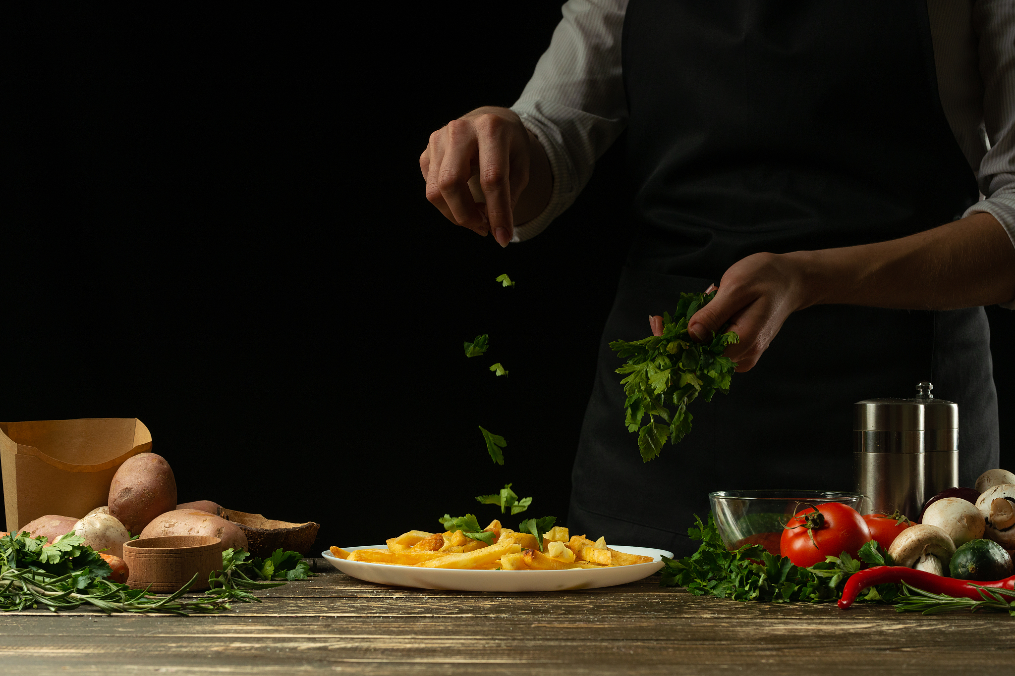 专利撰写一种湿厕巾长效消毒液包括以下成分1聚氨丙基双胍2西呲氯铵3十六烷基二甲基有机硅季铵盐4十二烷基三氧乙基硅烷5十六烷基二甲基氯化铵6芦荟提取液7癸基葡糖苷8甘油9柠檬酸10乙二胺四乙酸二钠11去离子水该配方可以克服现有技术不足如目前广泛使用的乙醇类消毒湿巾产品均具有瞬时杀灭物表细菌及病毒的性质效果持续时间非常短往往在短时间后失去杀灭功效。且在生产过程中存在易燃易爆风险销售过程中存在挥发失效的