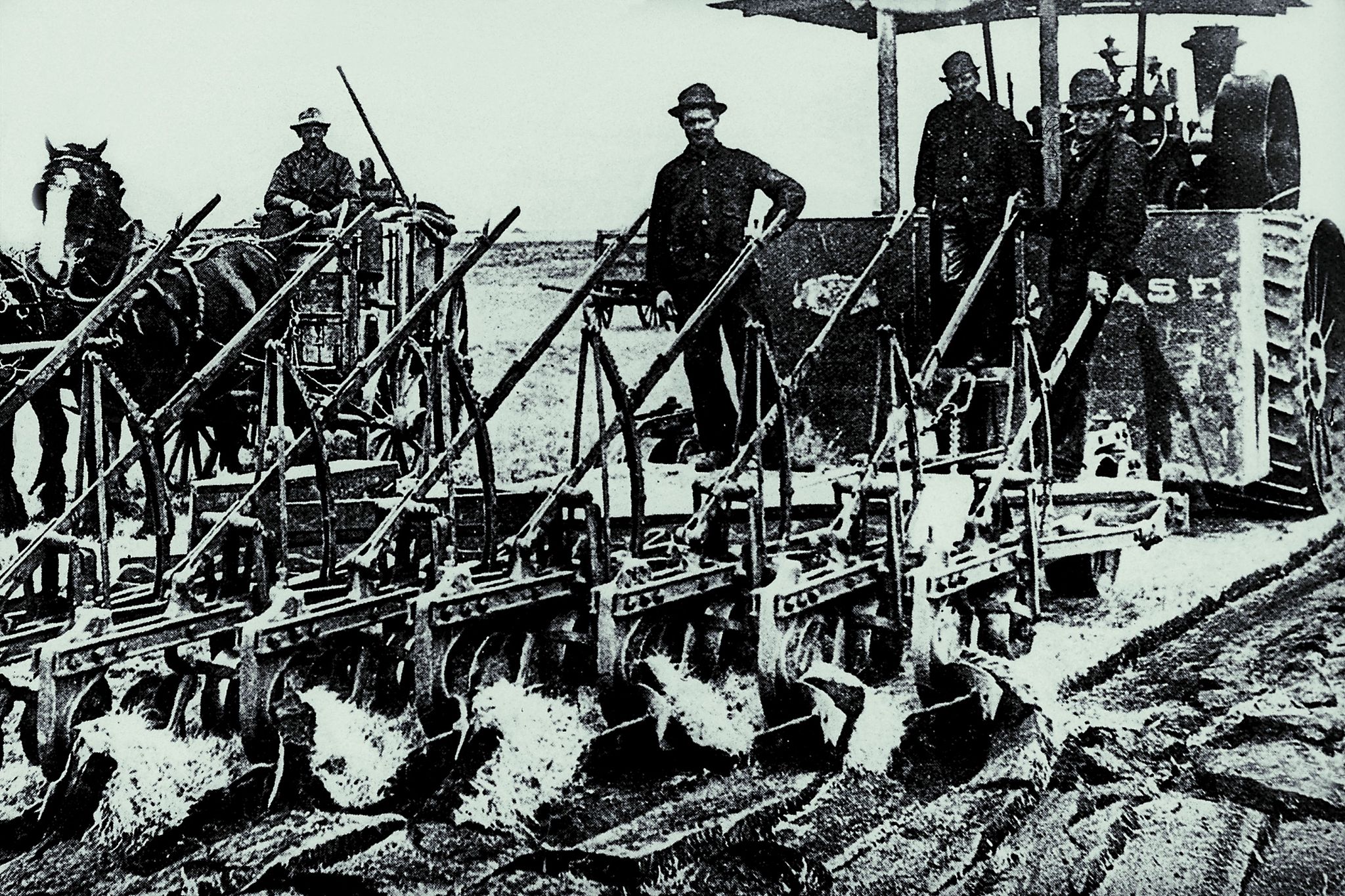 草船借箭：谁借的箭？赤壁之战策略揭秘