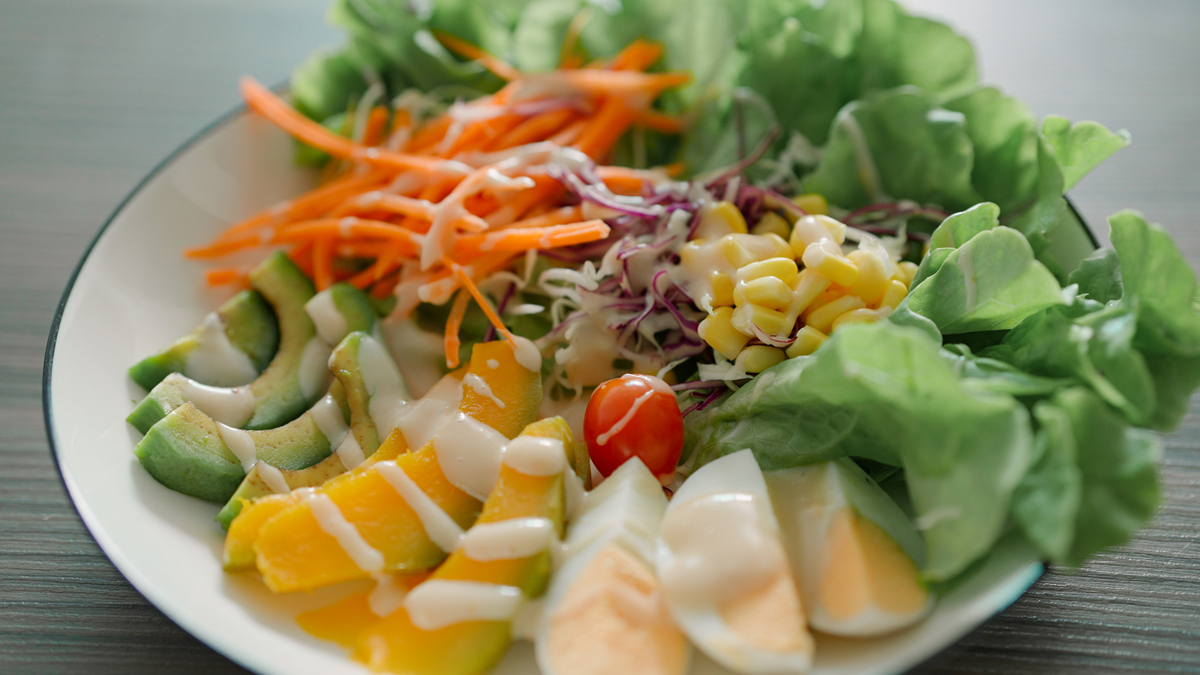 上班族必备！清爽时蔬捞汁，酸辣脆爽，让你告别水煮菜的乏味！