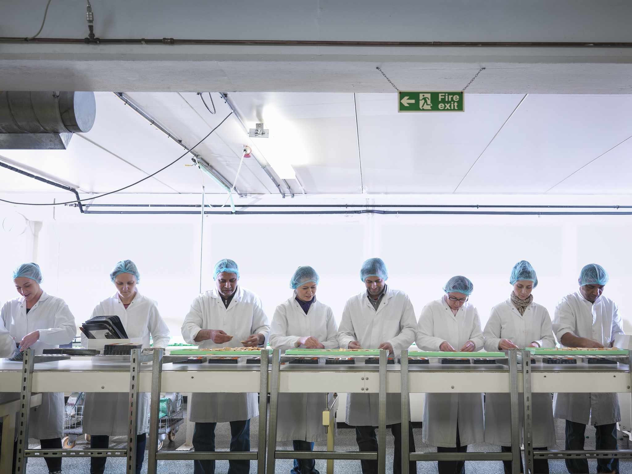 甘肃食品生物工艺专业中专中职学校推荐：学费、就业、环境等因素分析