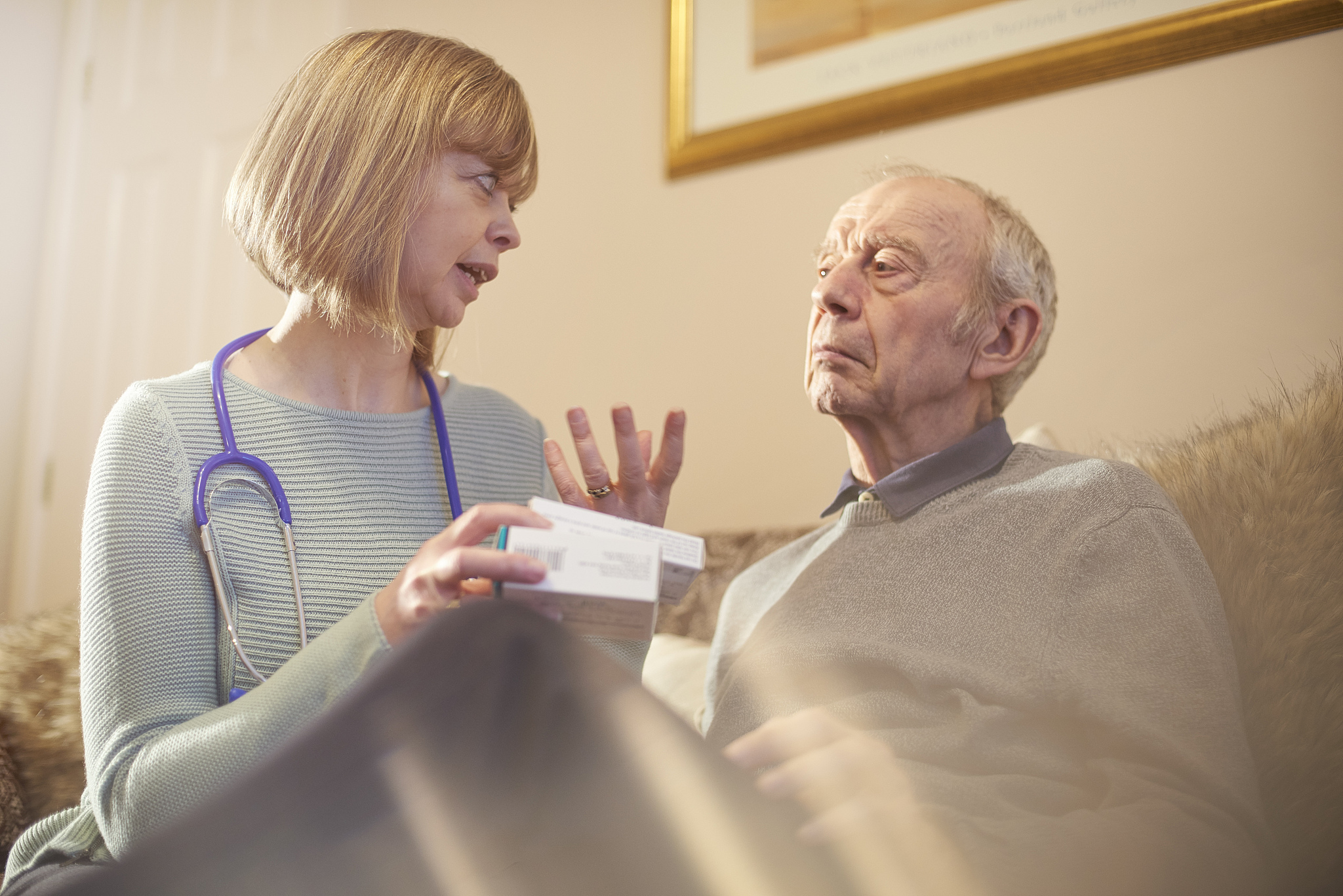 以对乙酰氨基酚甘露醇注射液在不同剂量下对疼痛缓解效果的比较研究为课题不同剂量分组的目的是什么？