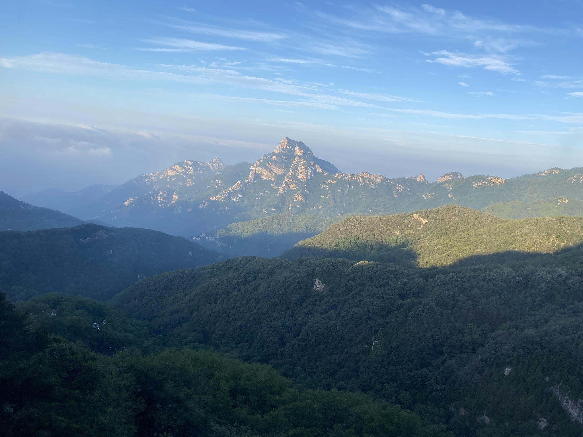 桐柏山高过山烟