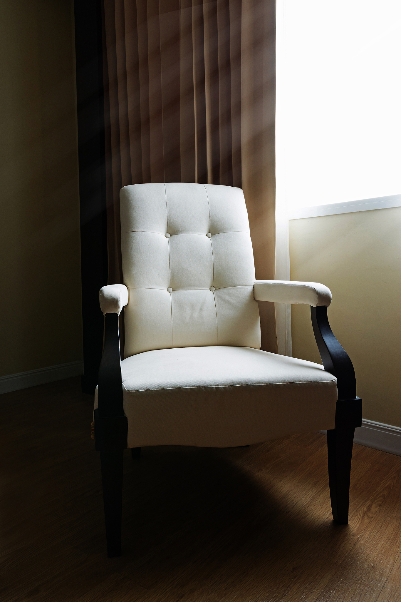 chair in the room with light