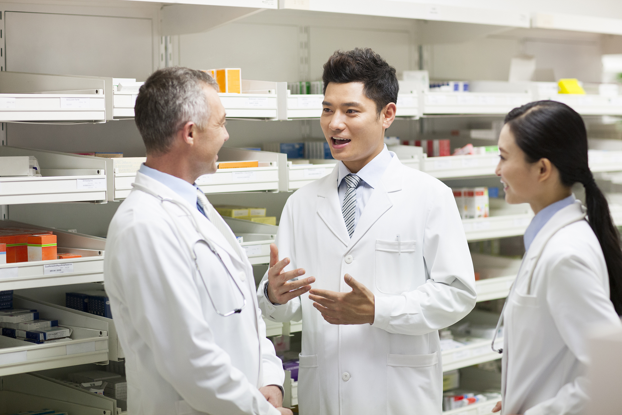 陕西医科学校药剂专业介绍：培养高素质药剂师的摇篮