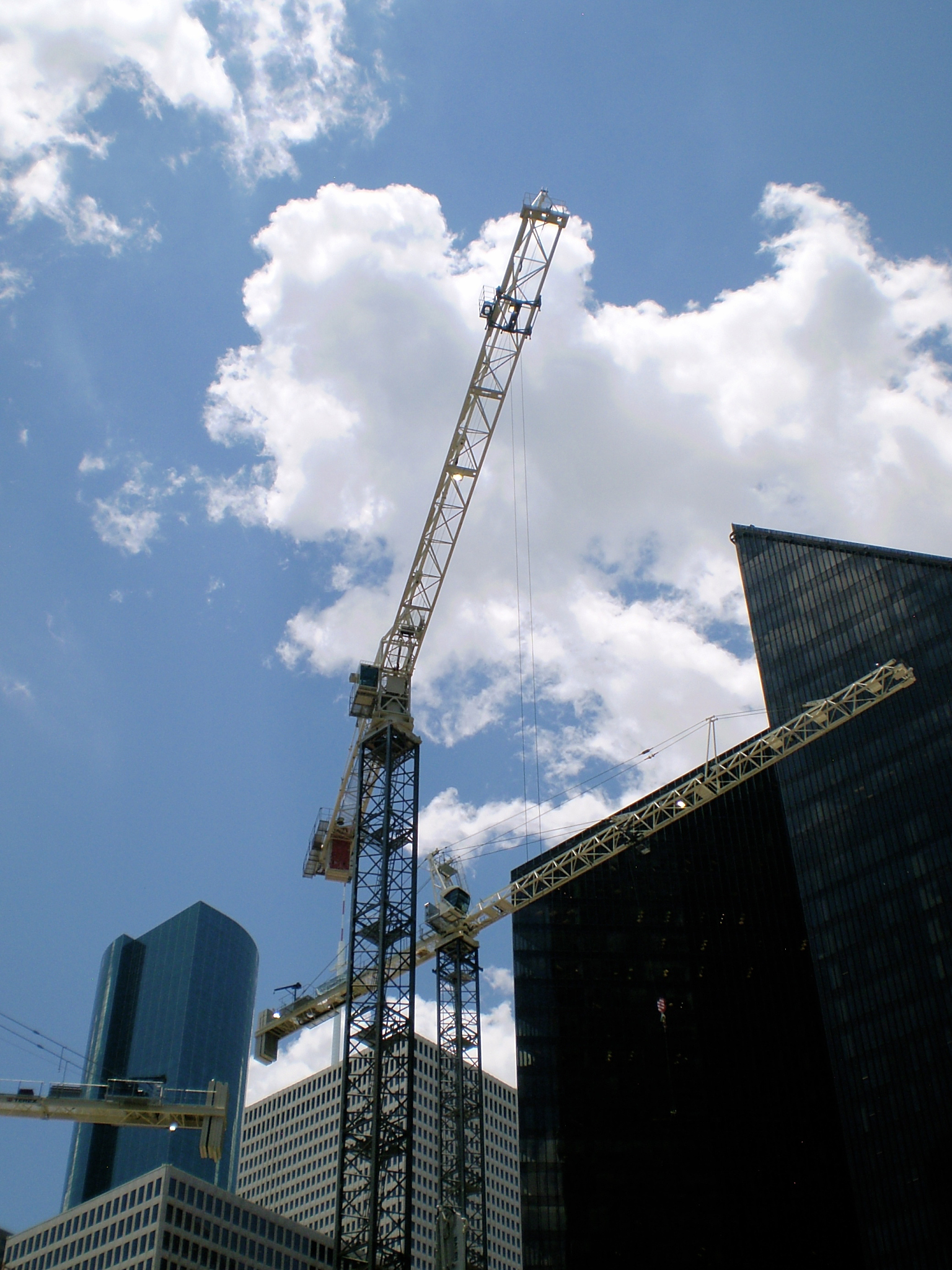 宜宾起重设备专业承包二级转让哪家公司靠谱？