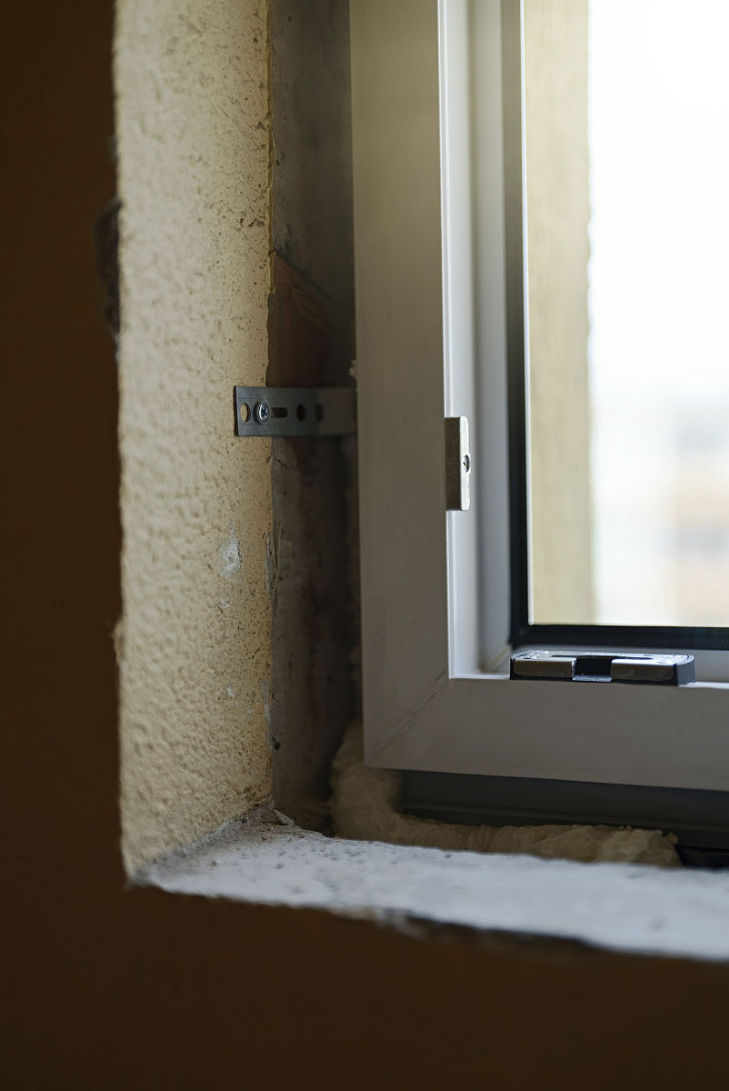 门窗边框修补指南：简单步骤恢复如新