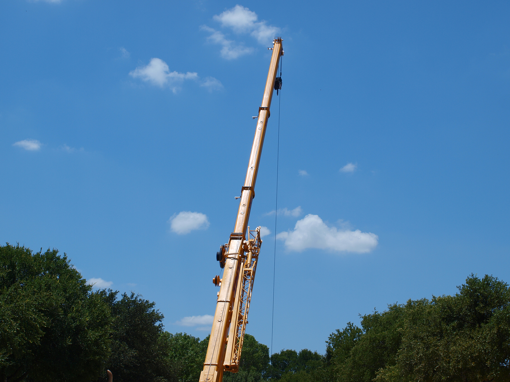 telescoping boom crane lift