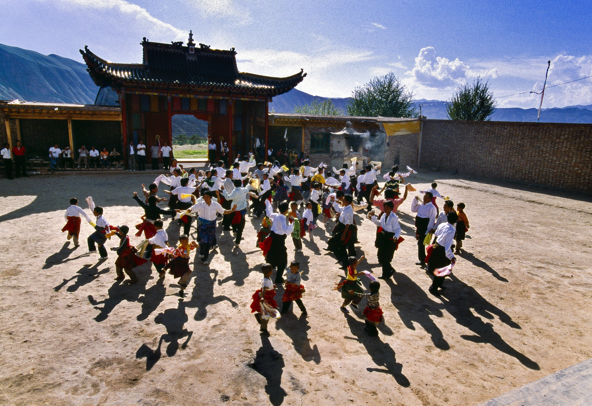 迪庆藏族自治州民族中等专业学校旅游服务与管理专业课程介绍