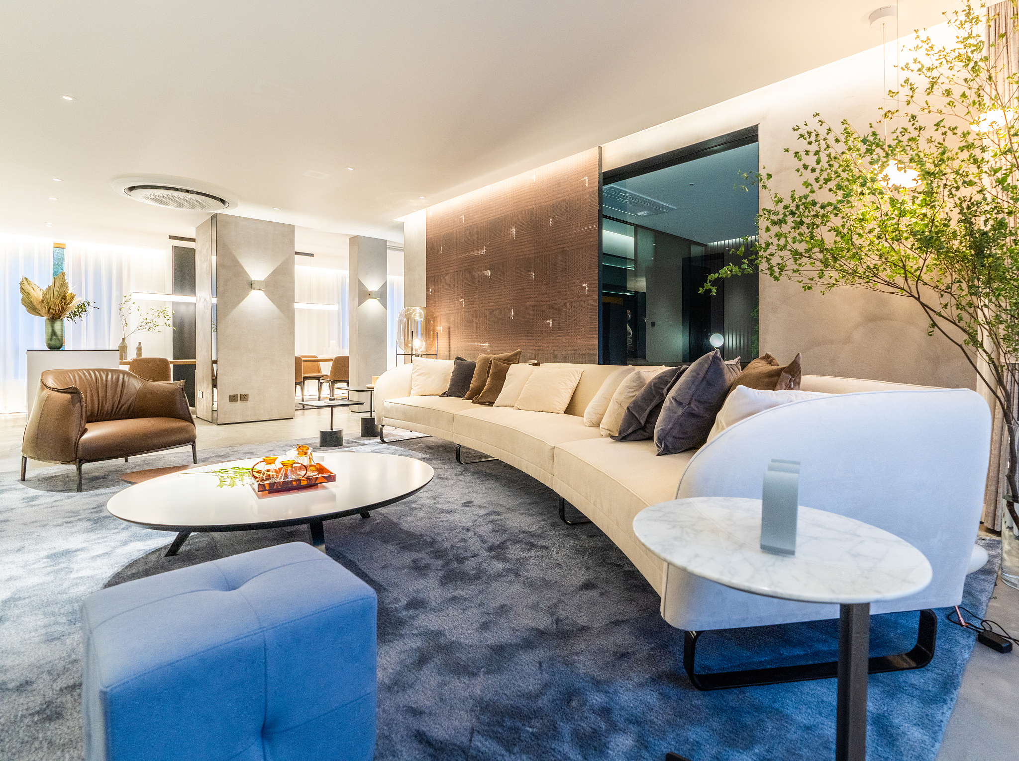 新希望D10精装南向套二公寓，325万现房出售！