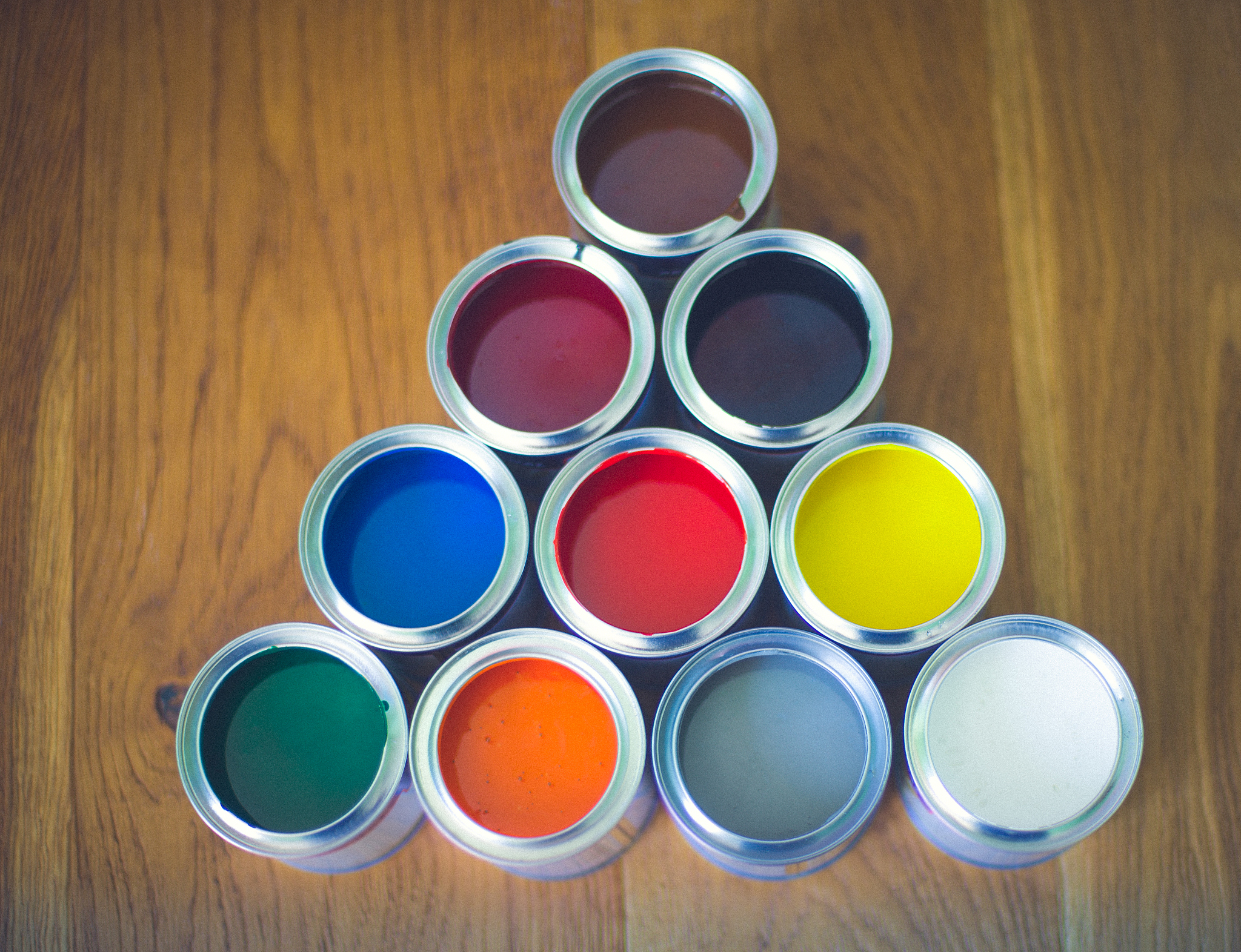 你现在是一名科普博主，请写一篇科普珠光涂料是如何生产的文案