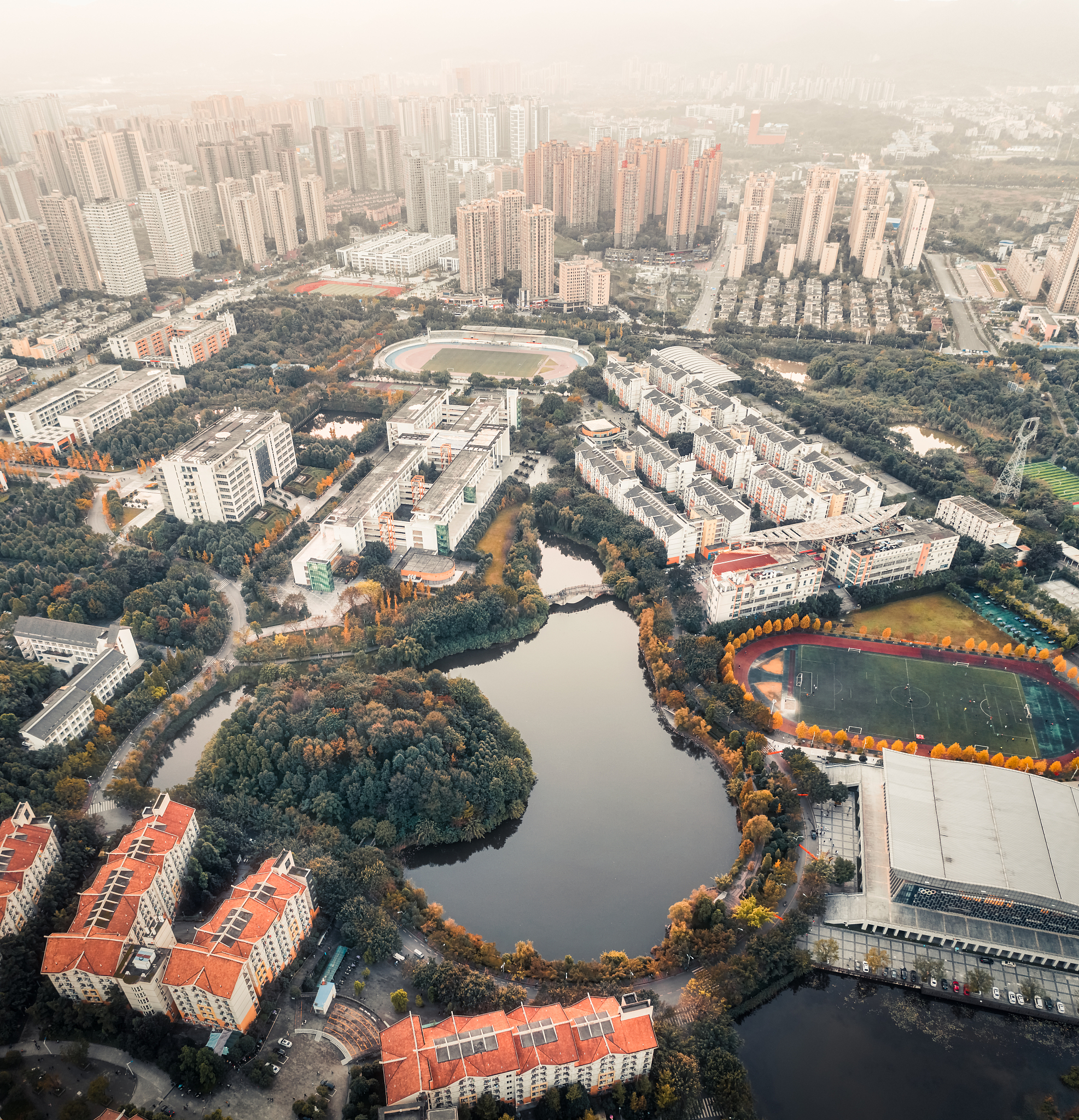 重庆科技学院招生办电话-2019招生政策及联系方式