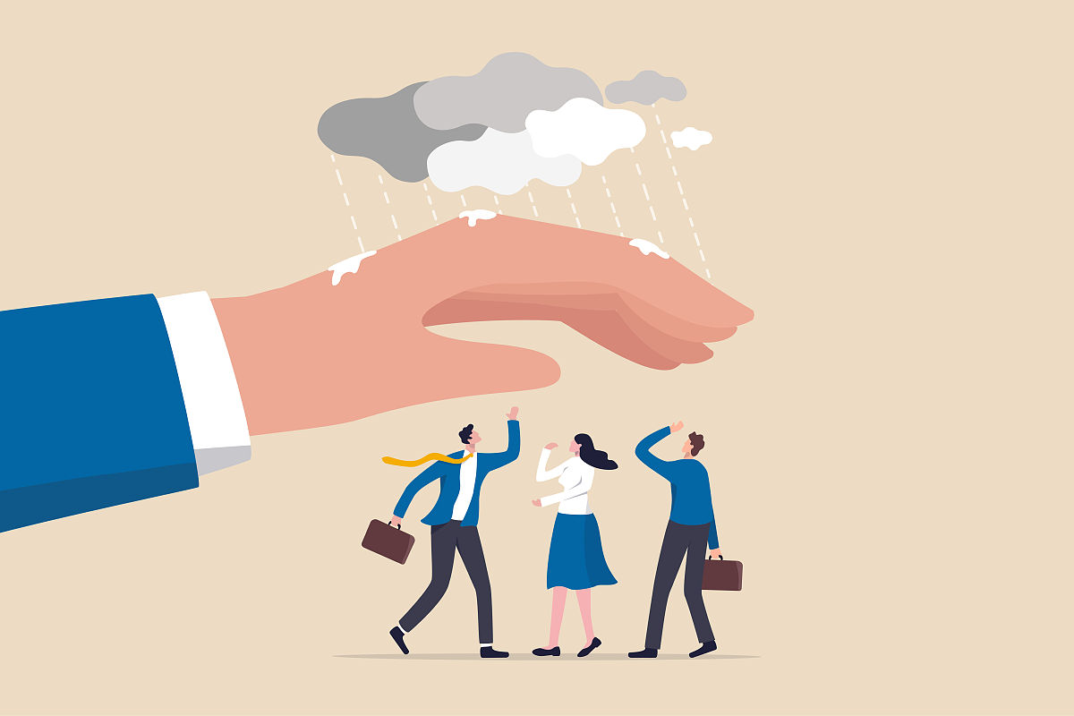 请针对老板娘咨询离职前的建议或公司优缺点如何恢复