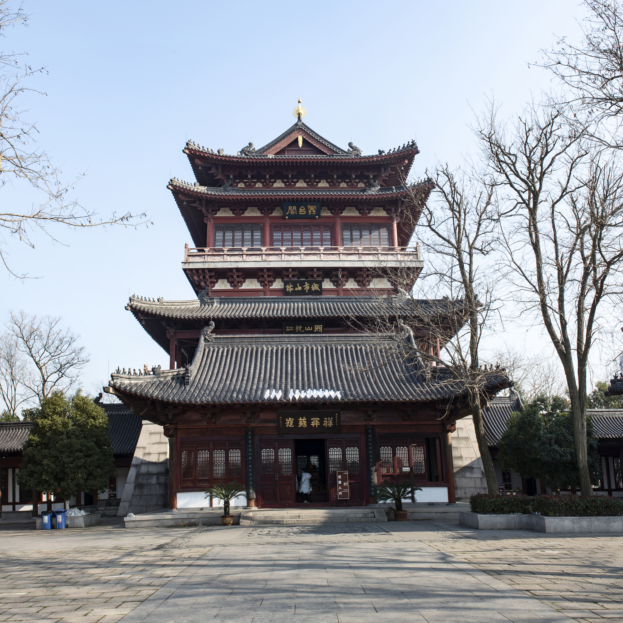 镇江的媒体曝光平台有哪些 镇江媒体曝光求助热线是多少 要求：创建一篇1500至2000字的解决方案