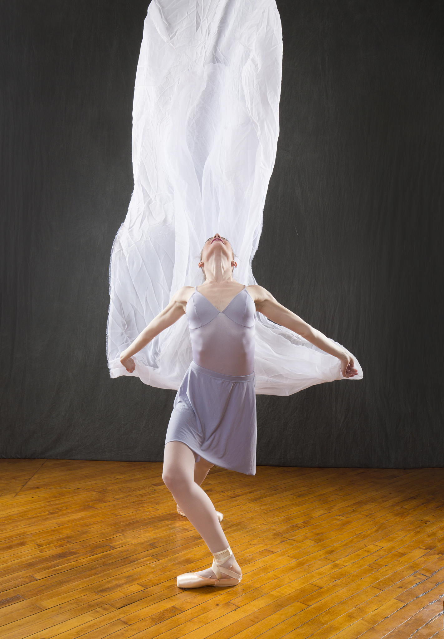 请以中学生的视角写一篇关于五一节劳动者的感想要求：400字到500字不得抄袭