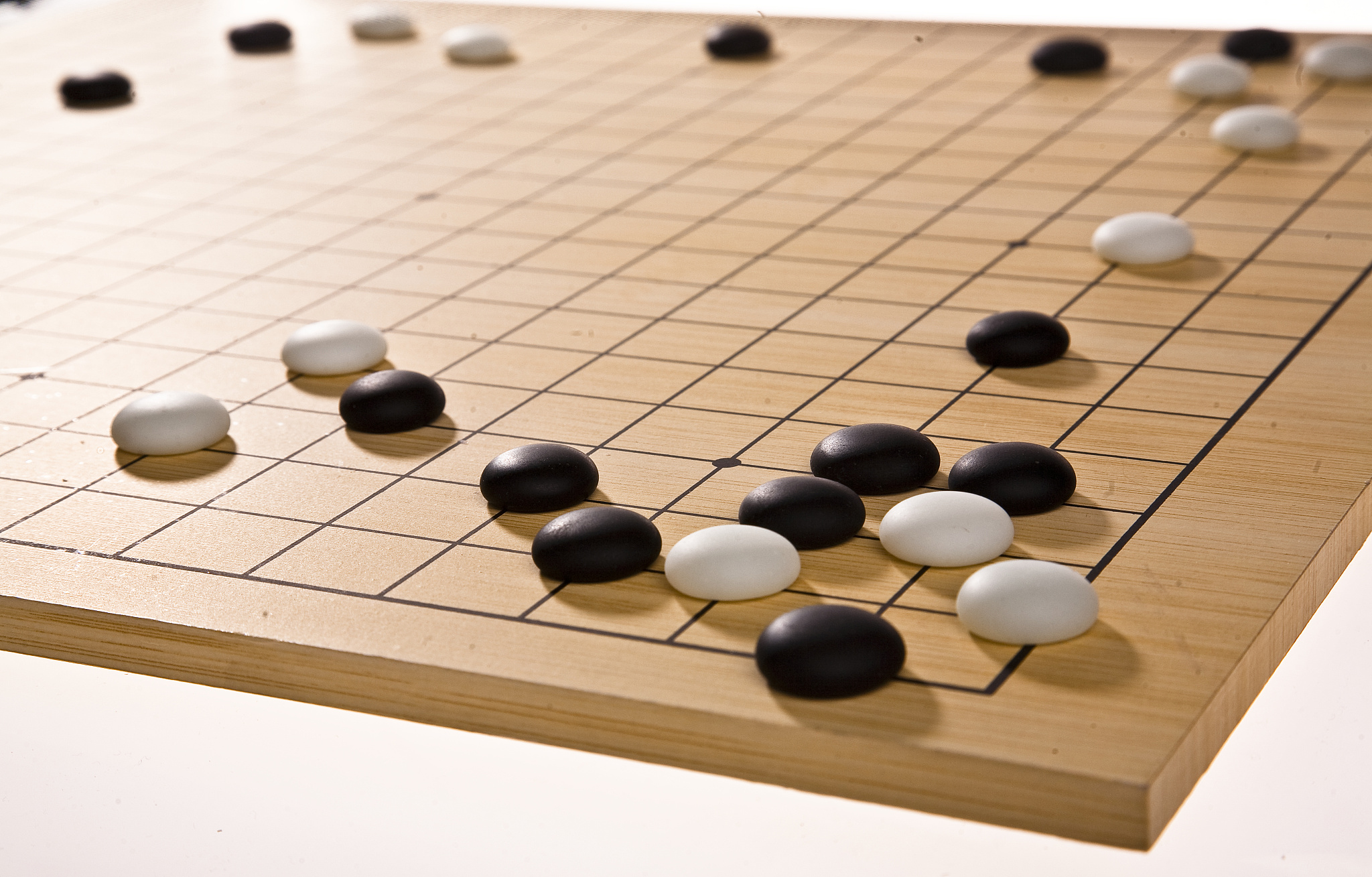 围棋AI助手：规则、策略和建议