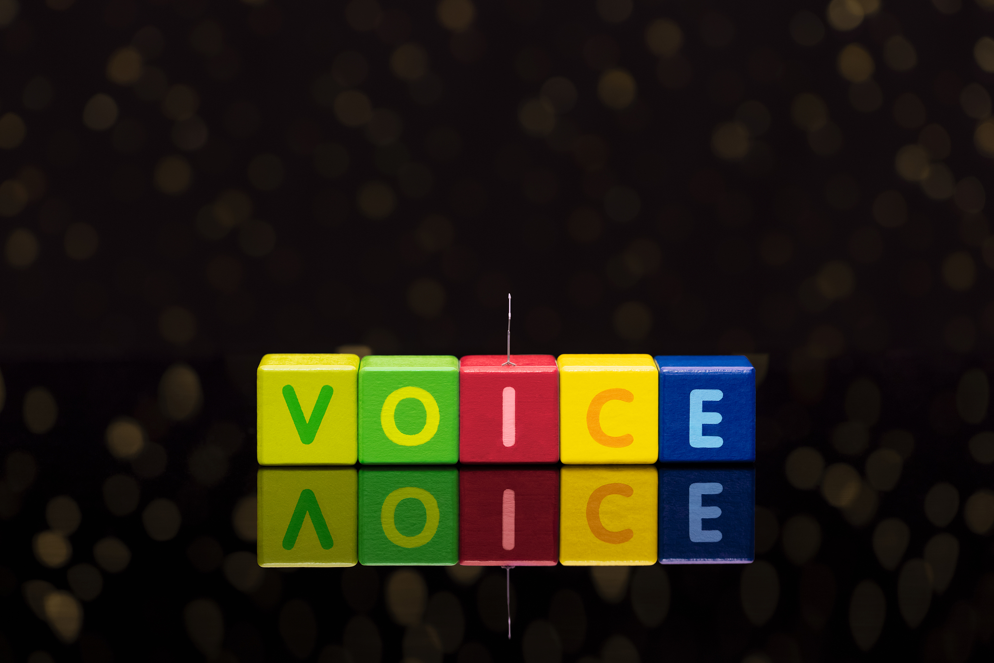 DLMUJB 字母组合的所有单词 - 完整列表