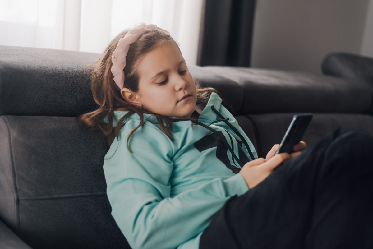 孩子睡前玩游戏睡不着怎么办？