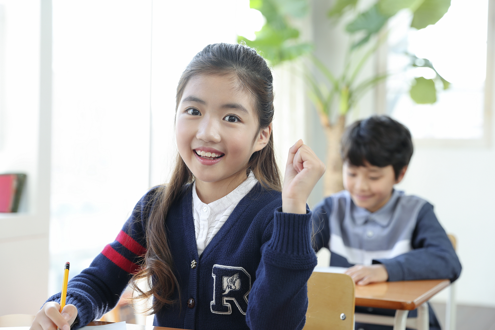 主题是关于双减背景下在线学习同伴互评的研究