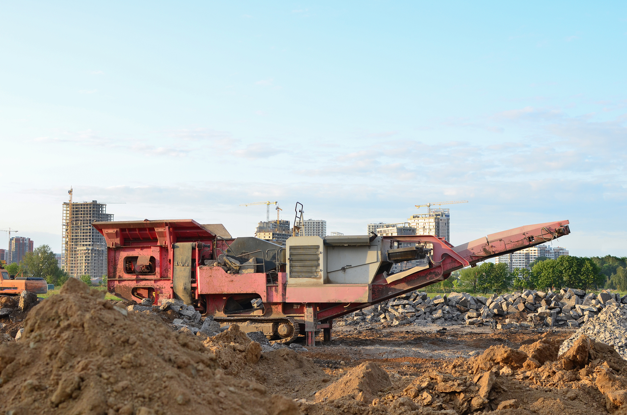 建筑垃圾粉碎机的应用500字左右