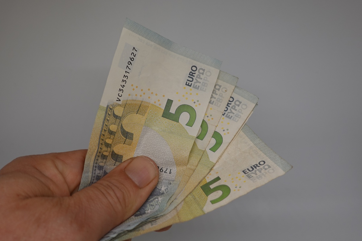 Write an article to convince Hong Kong guarantee rmb without HK rmb cannot exist five facts
