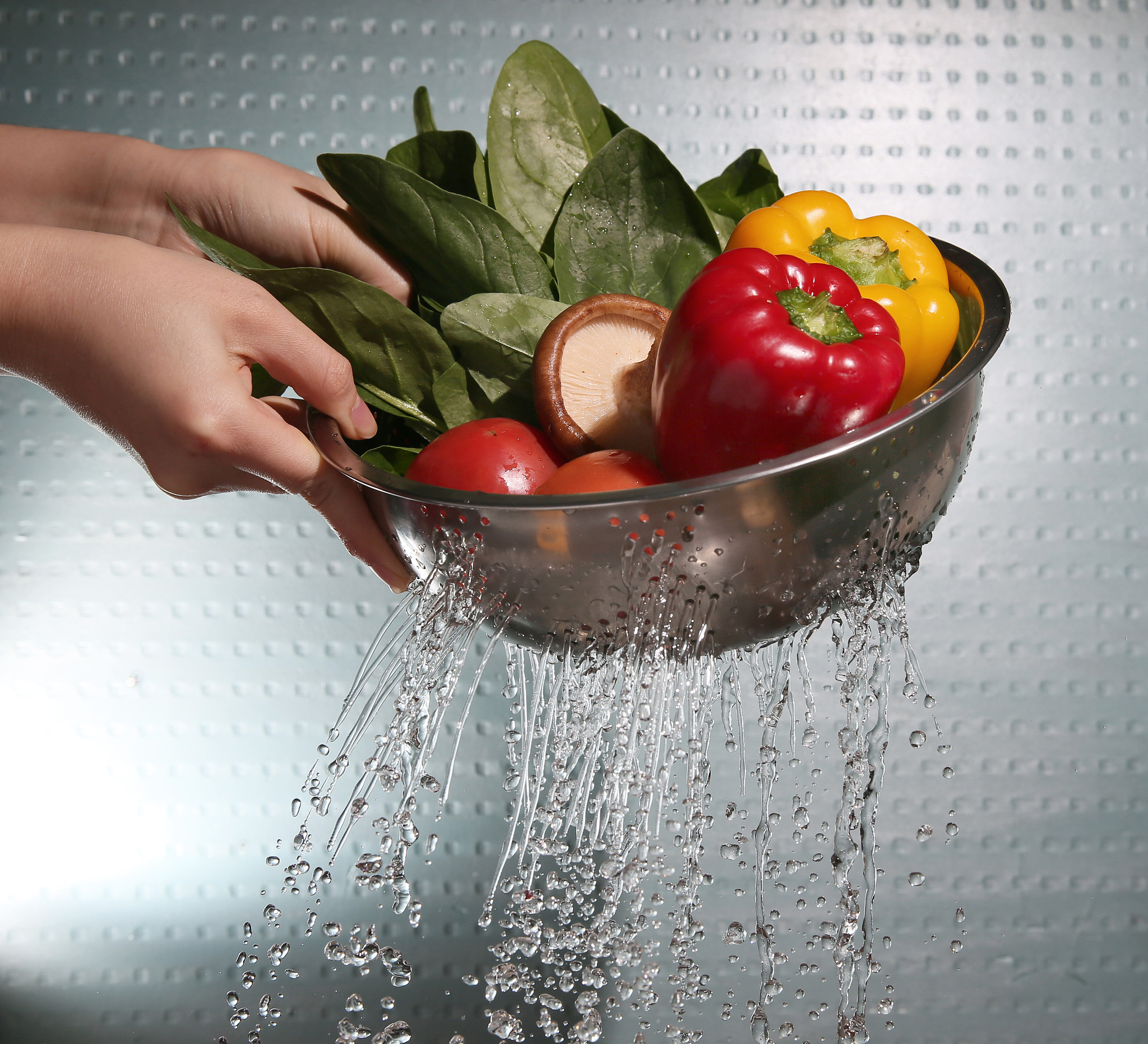 洗水果技巧：劳动考试必备指南