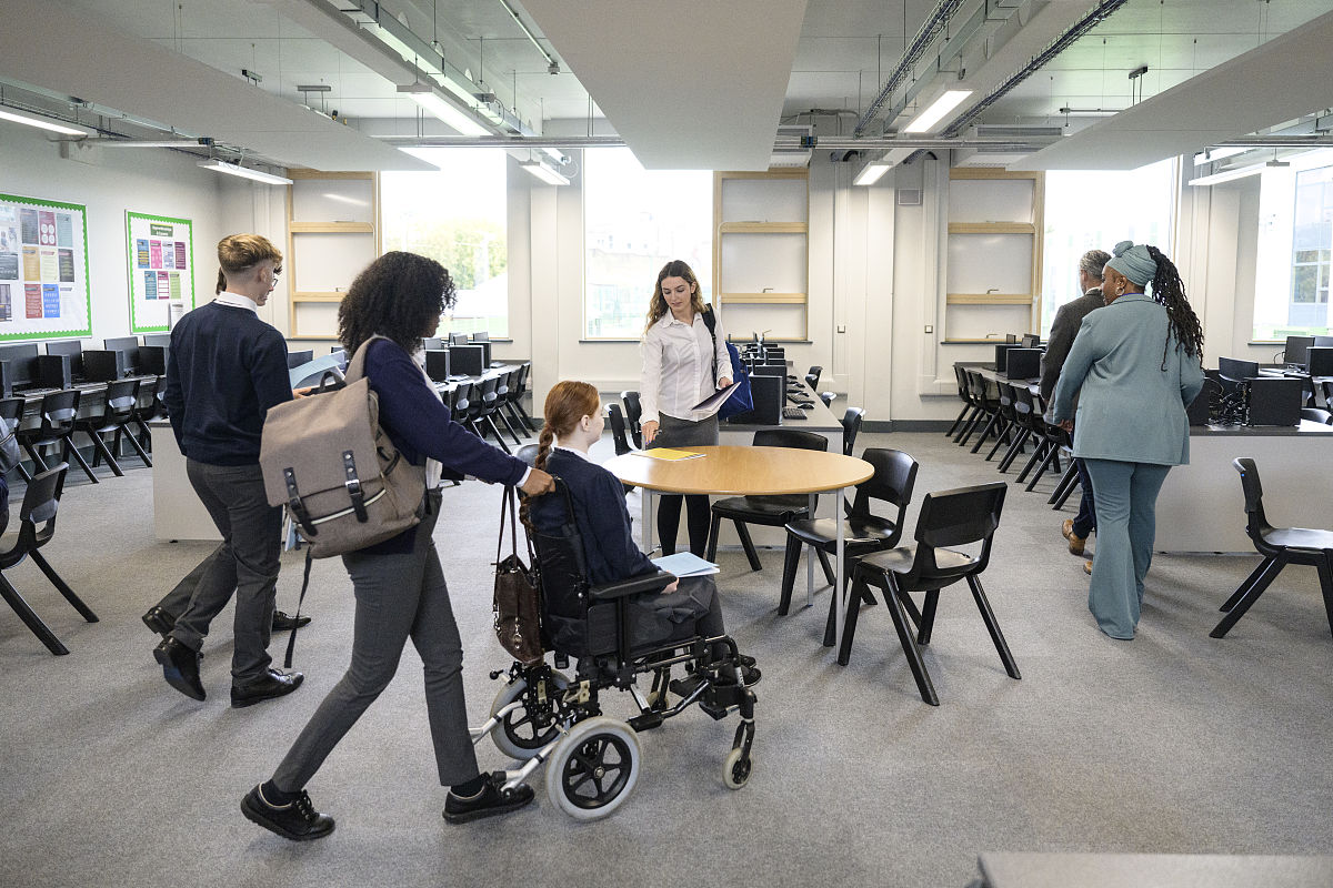 成都2021年初中生上护理学校好吗