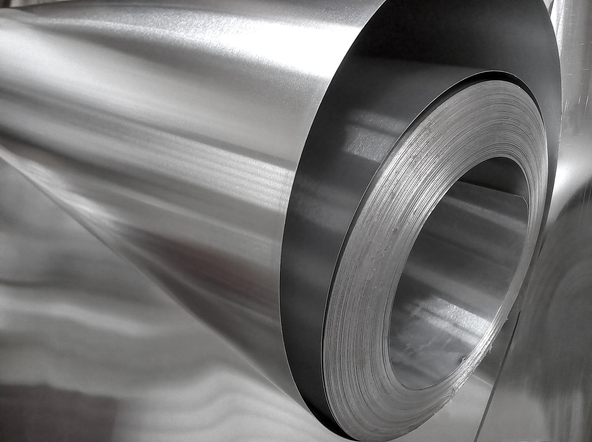 冷轧极薄带材优势：高精度、表面质量、强度、节约原材料、易加工