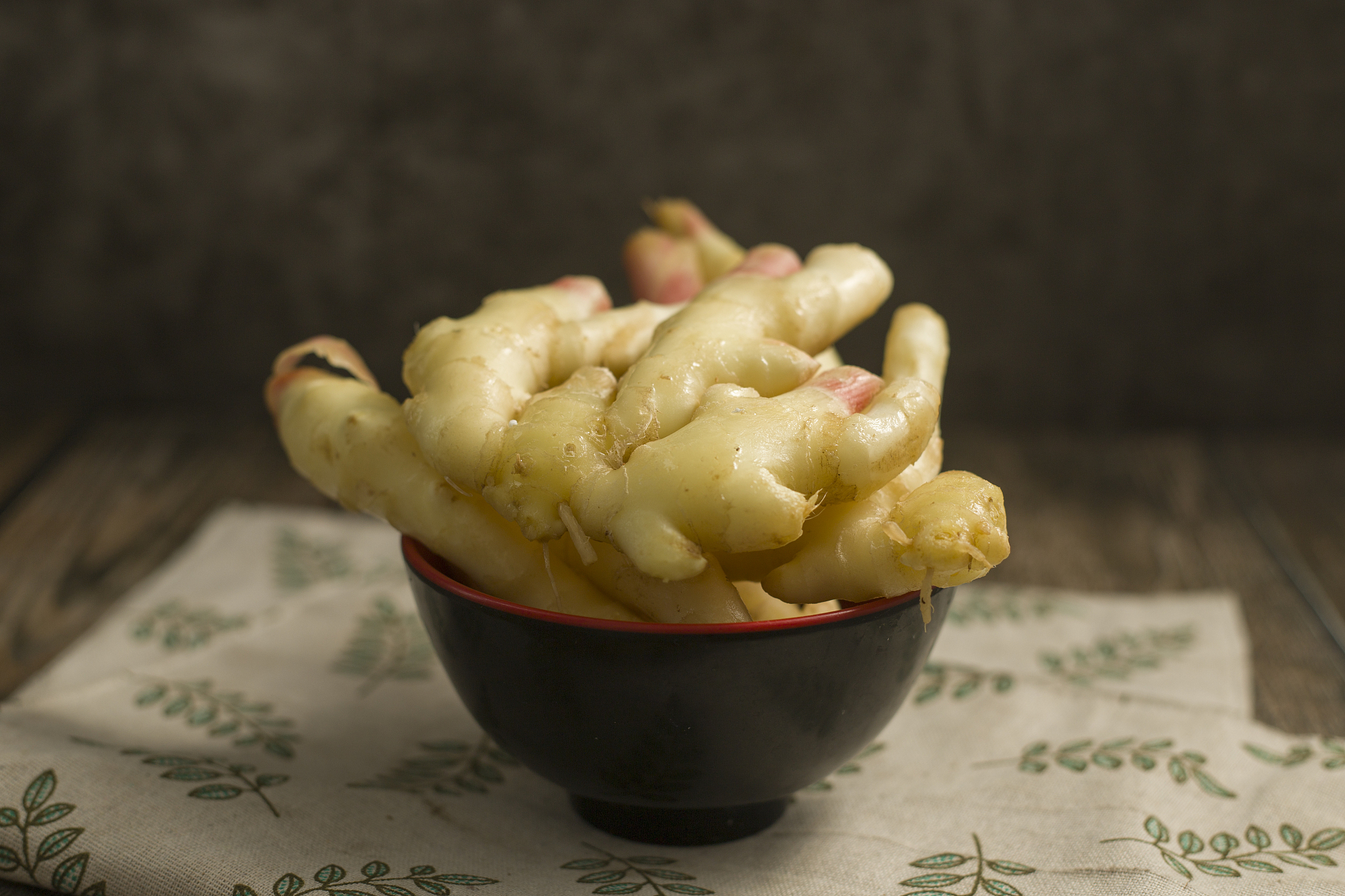 四川嫩姜腌制方法：简单步骤，美味秘诀