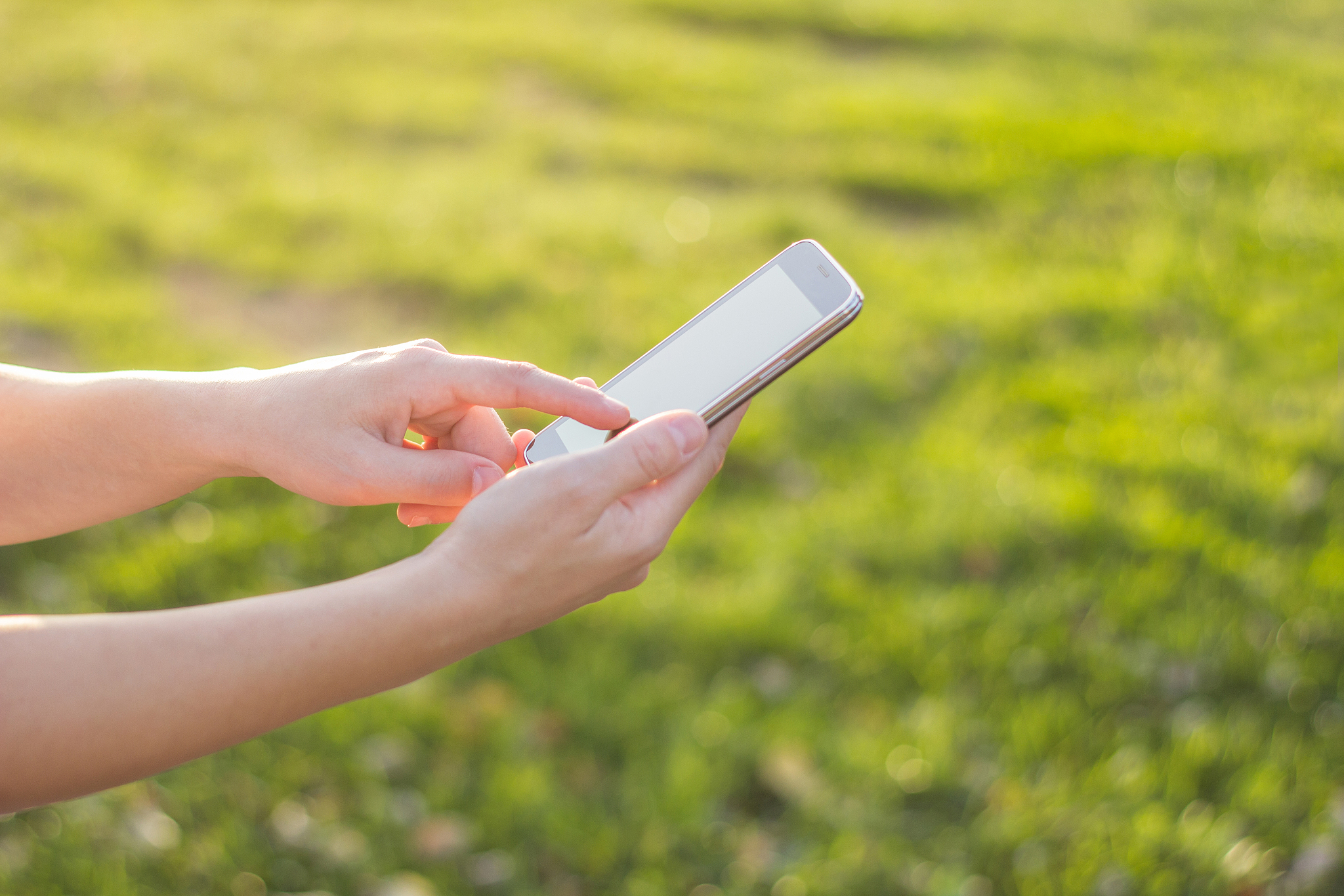 手机使用寿命：正常用几年？