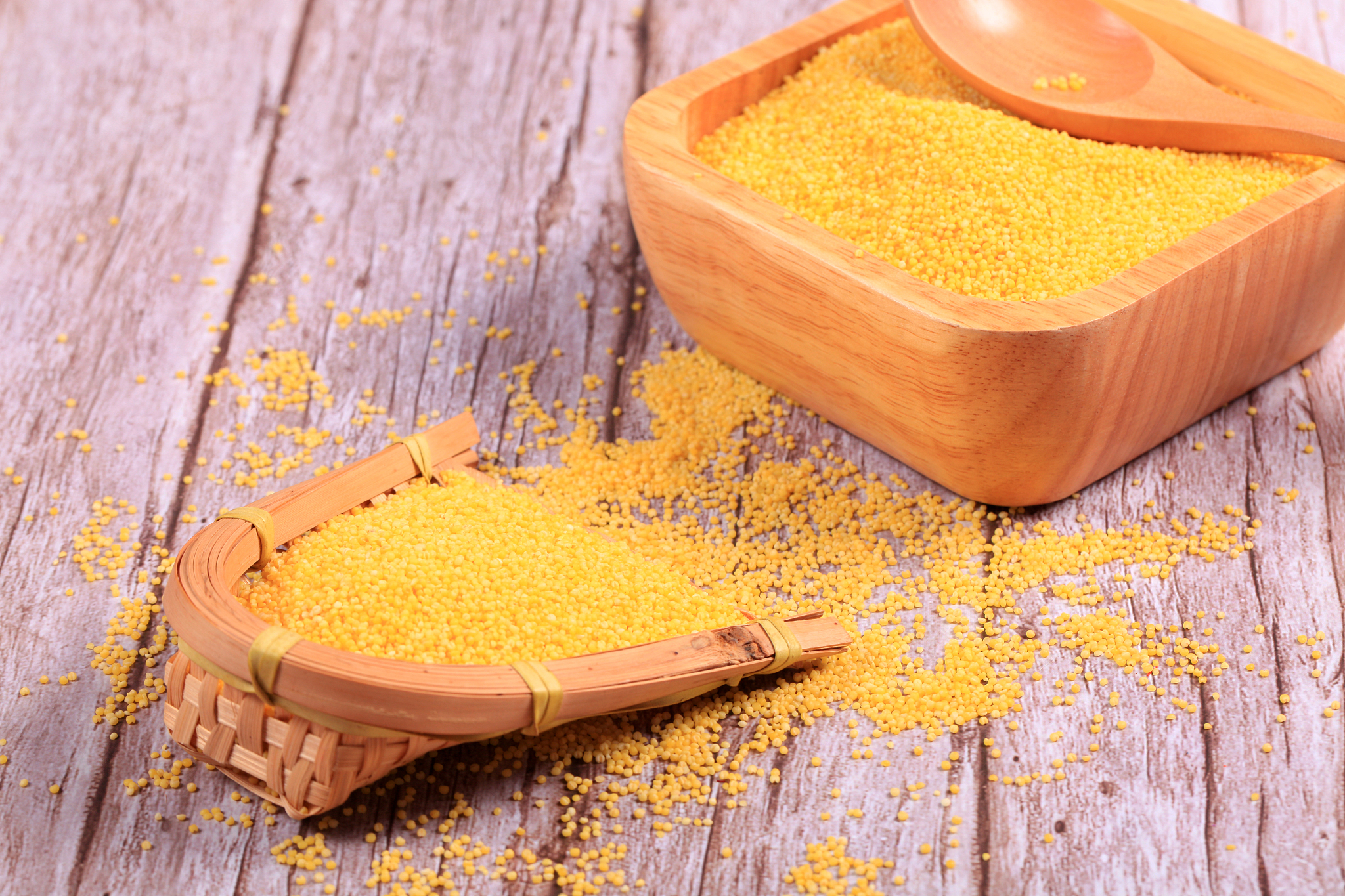millet, millet in a wooden container