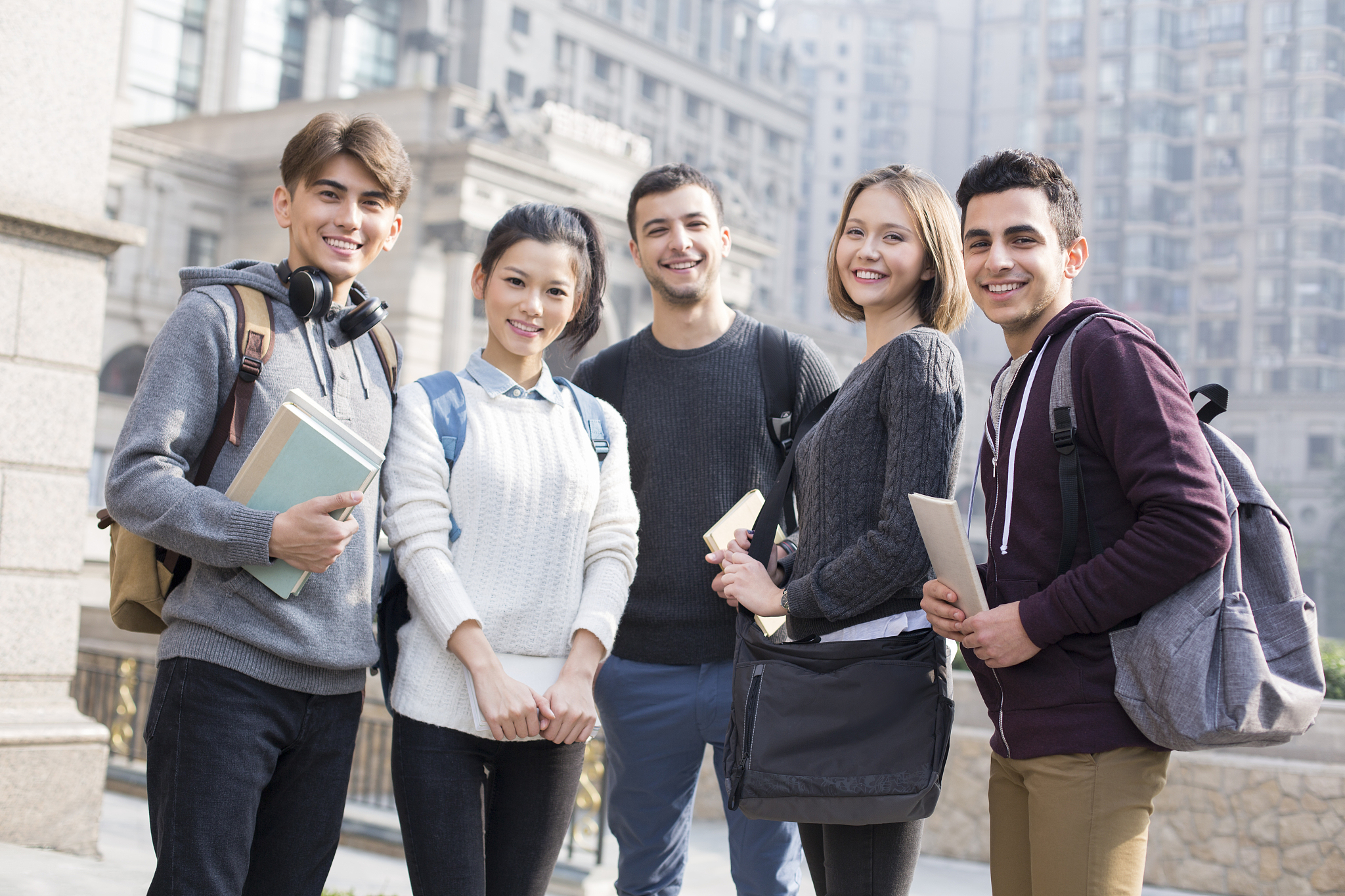 中国留学生安全问题与应对措施
