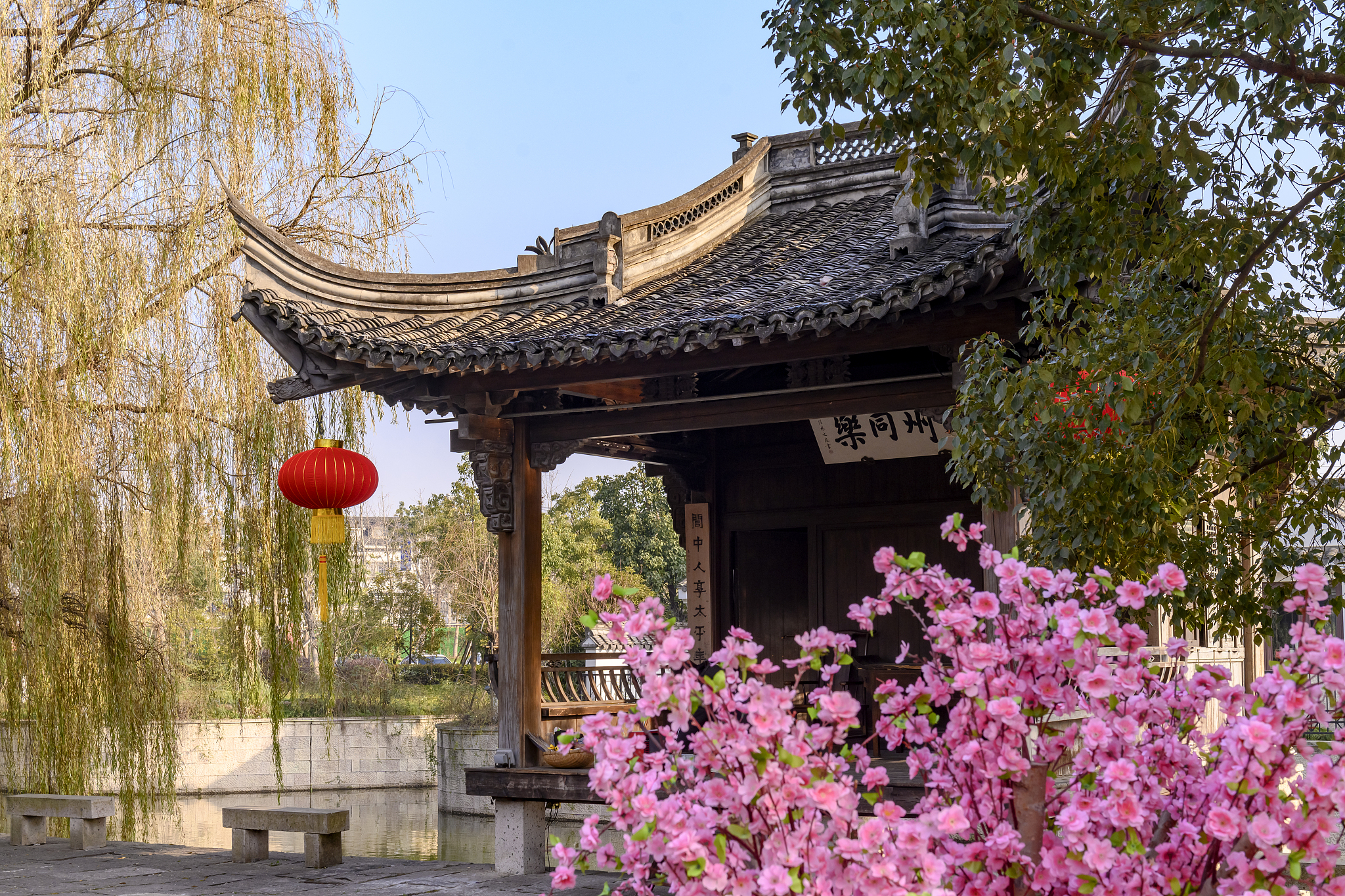 梦到杏园古建筑：解读你对自然、文化和人际关系的渴望