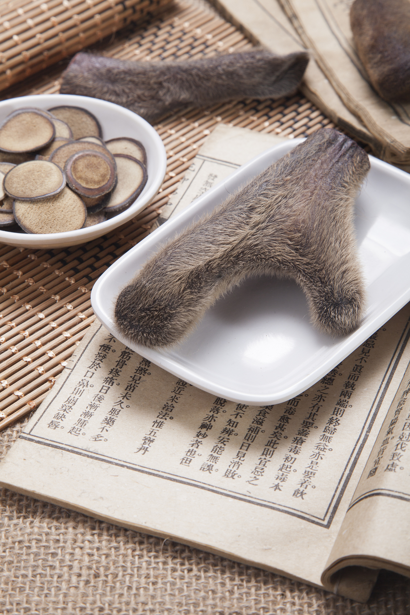 吸附贴贴肚脐的功效，