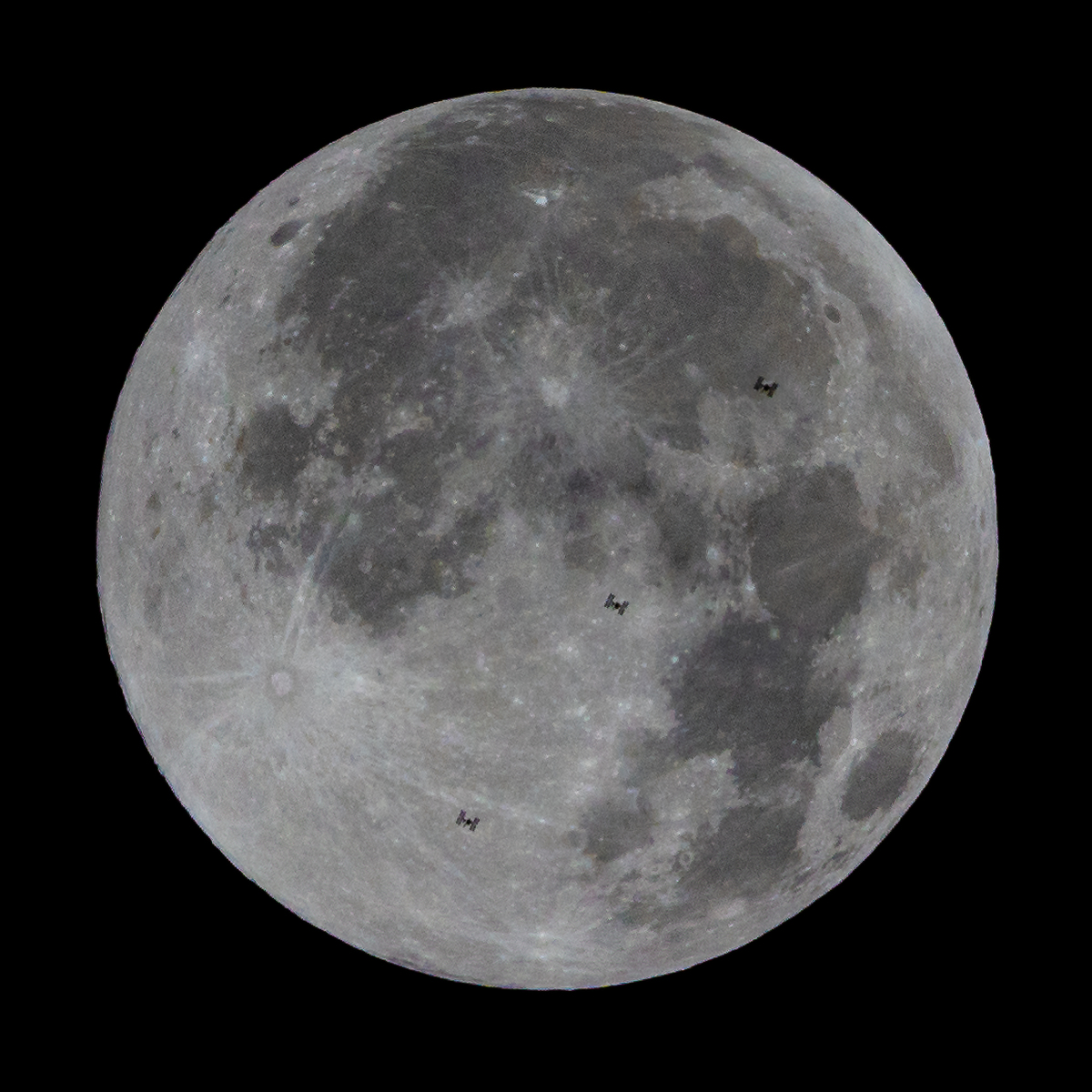 地球离月球的距离换算为米