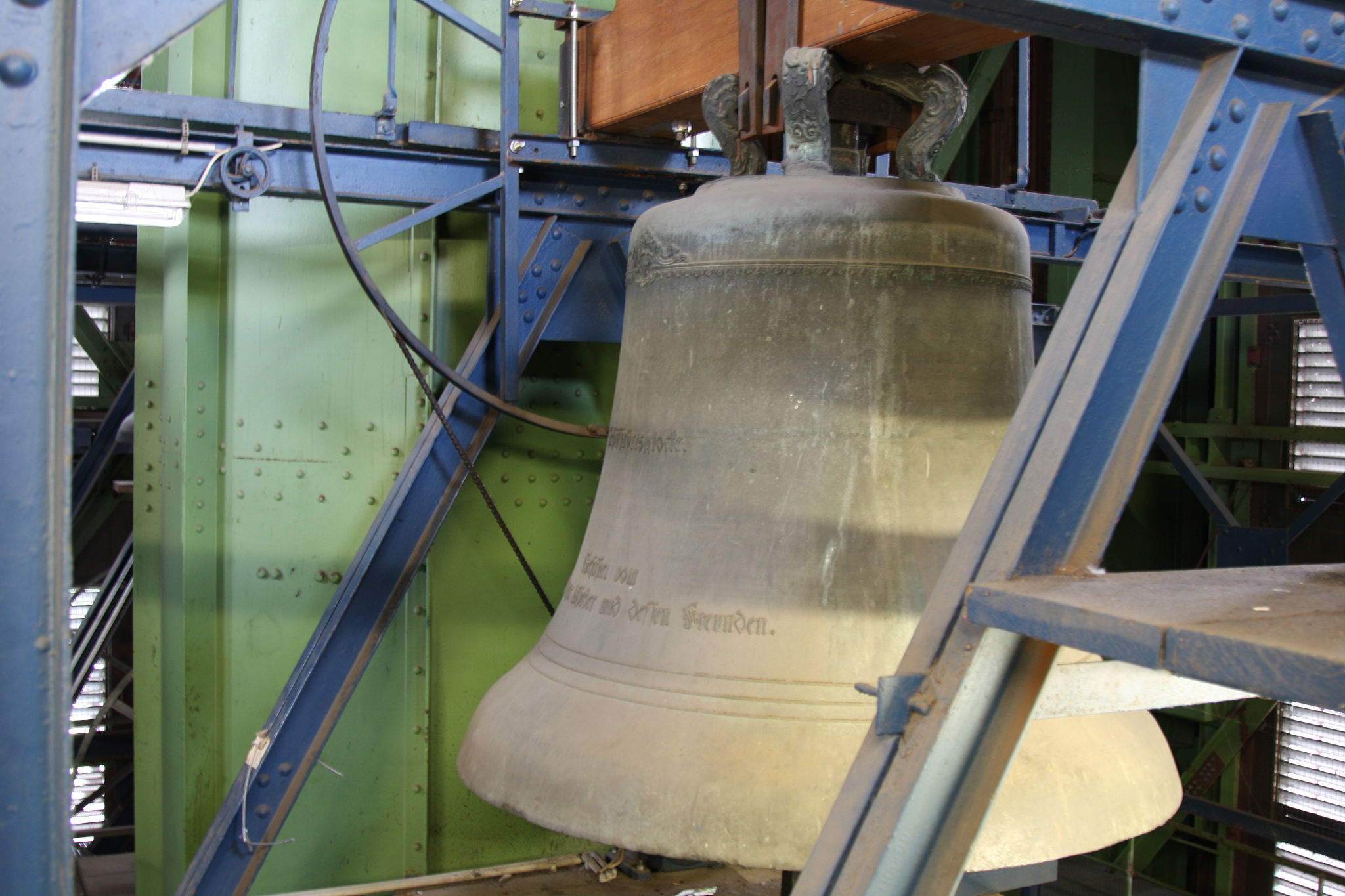 如果转筒干燥器的热效率为75那干燥氯化钾的物料进出温度多少合适