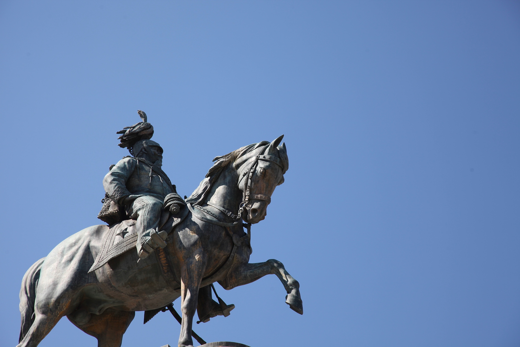 vittorio emanuele ii statue