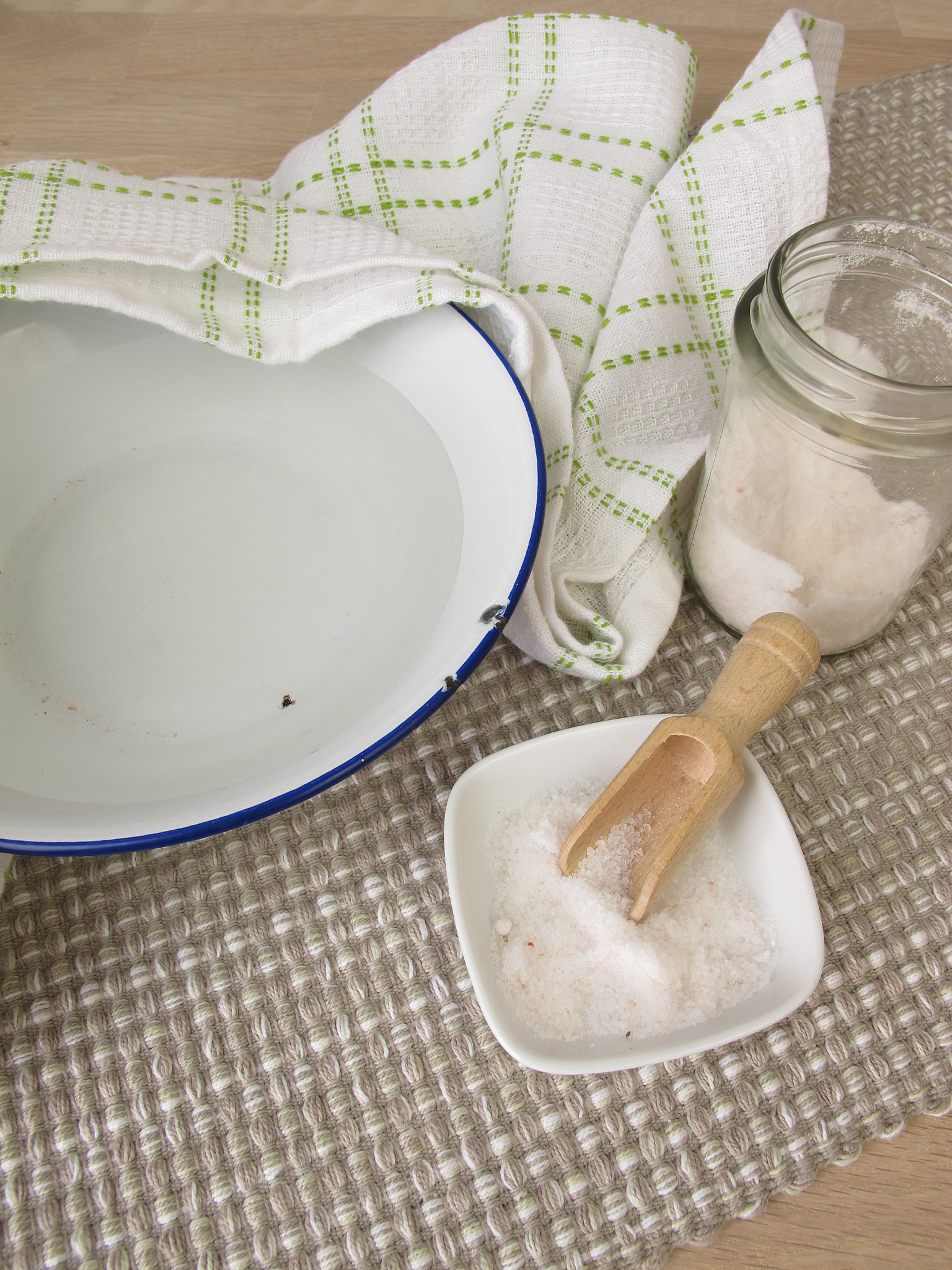 大苏打用途：清洁、除臭、烘焙，你不可不知的妙用