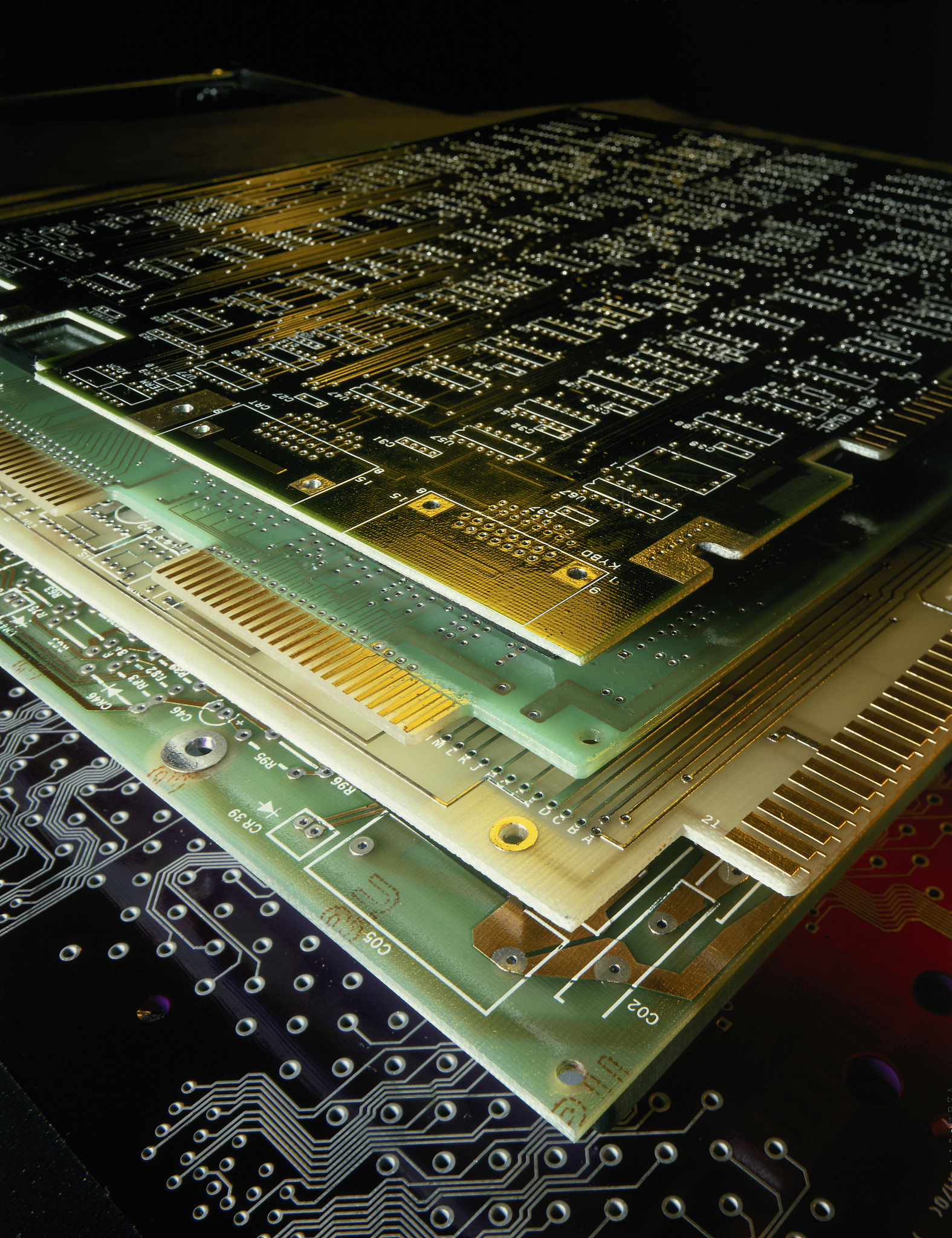 人类是复杂的这听起来很简化但你在照片中的眼睛显示出脆弱我捕捉到一丝 寻求接受 的气息。好吧这次治疗的费用为100美元