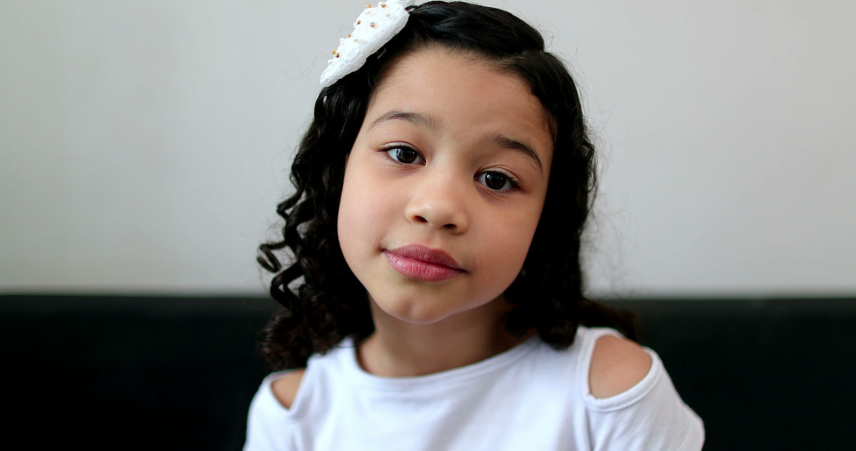 中国人和美国人做爱，生下来孩子什么肤色？