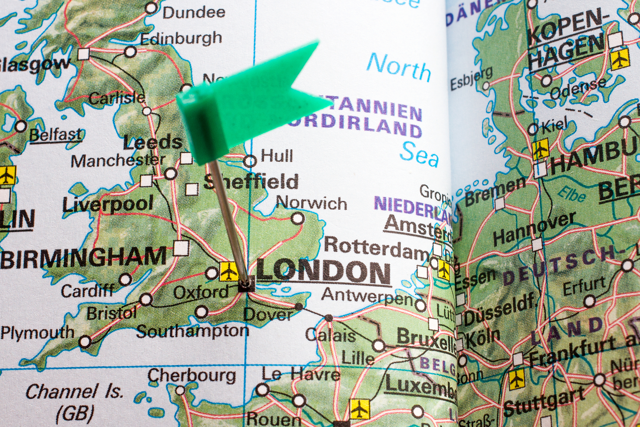 Top 10 Famous Universities in the UK & Traditional British Foods
